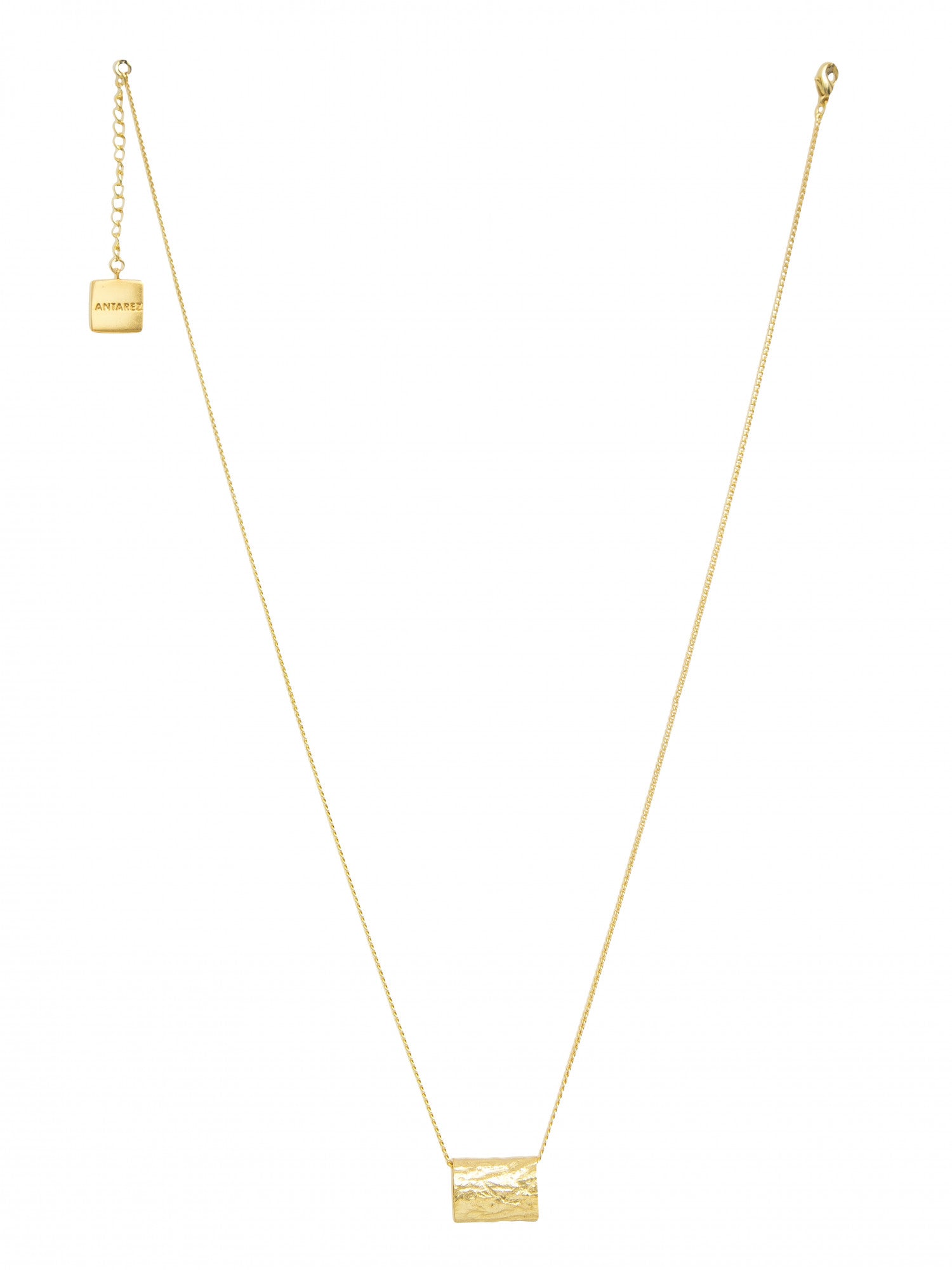14k Gold Plated Textured Pendant Necklace.