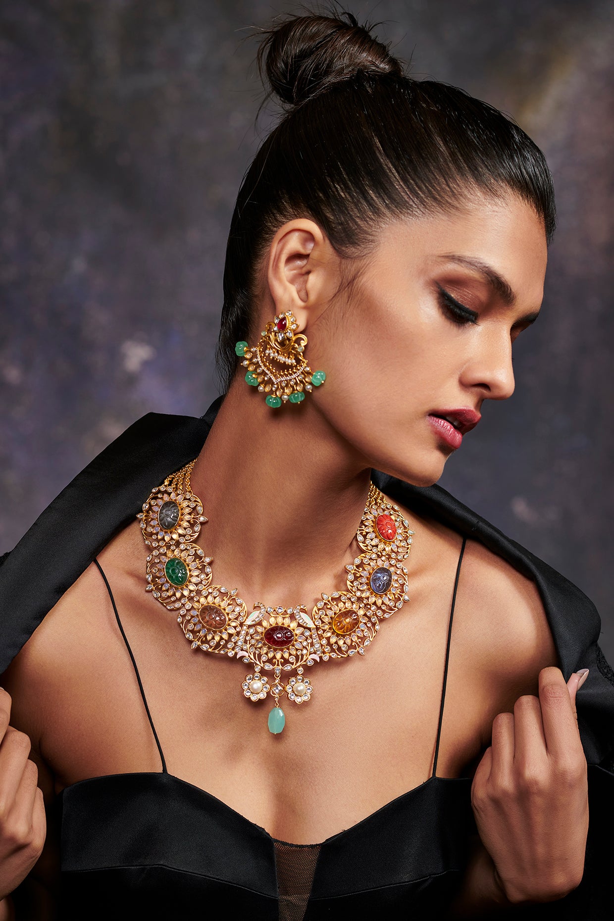 22kt Touch Of Azure Stud Earrings