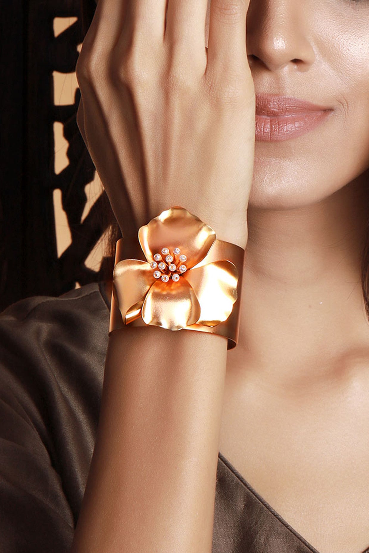 22kt Gold Plated Gardenia Broad Cuff
