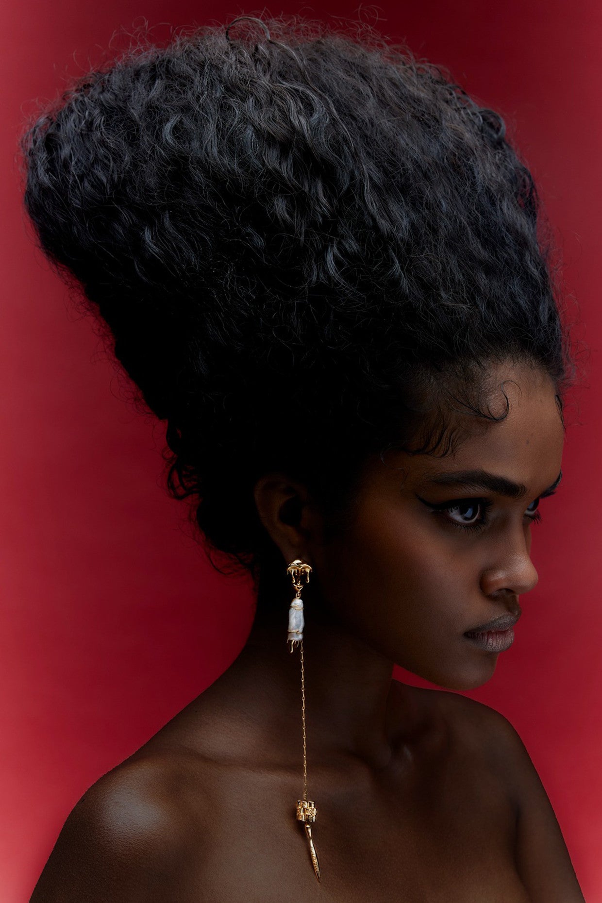 22kt Gold Plated Pearl Shoulder Grazers