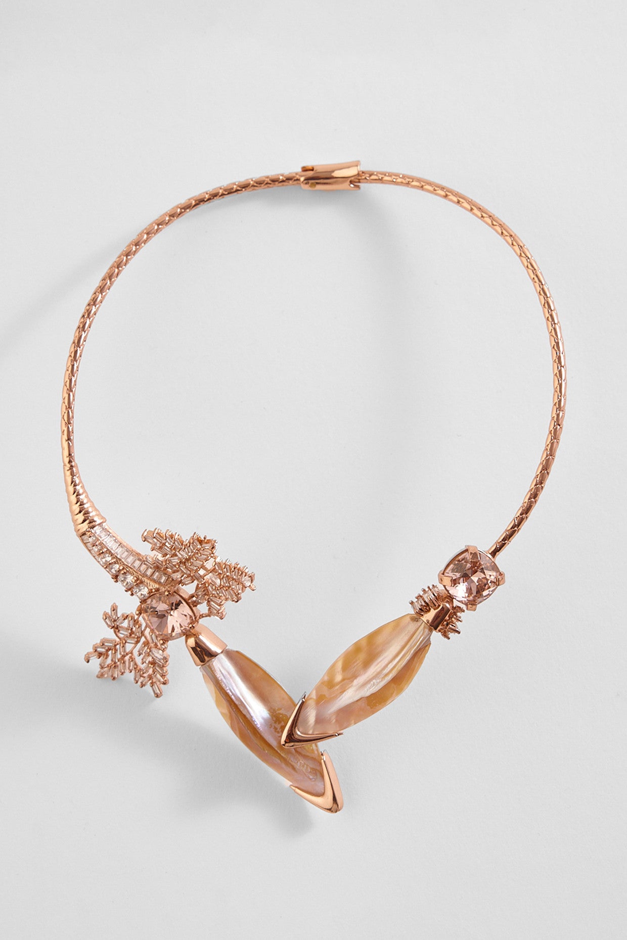 22kt Rose Gold Plated Pearl Metal Leaf Choker