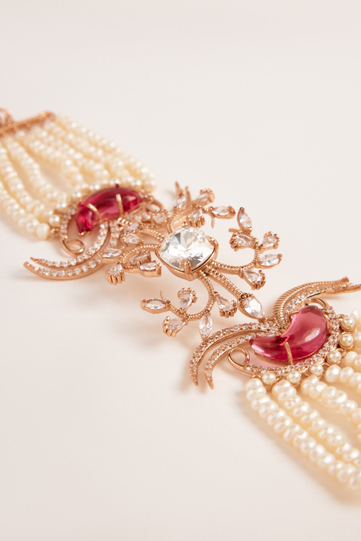 22kt Rose Gold Plated Pearl and Rose Swarovski Bracelet