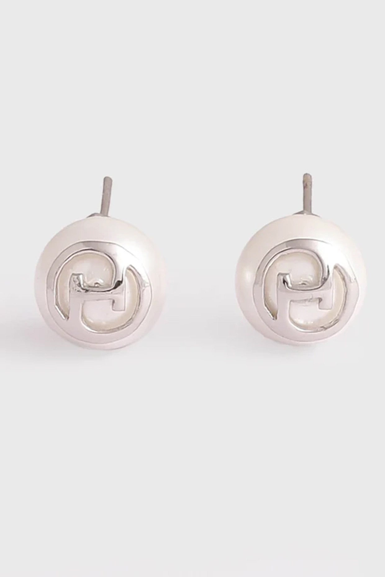 22kt Silver Plated Basic Pearl Stud Earrings