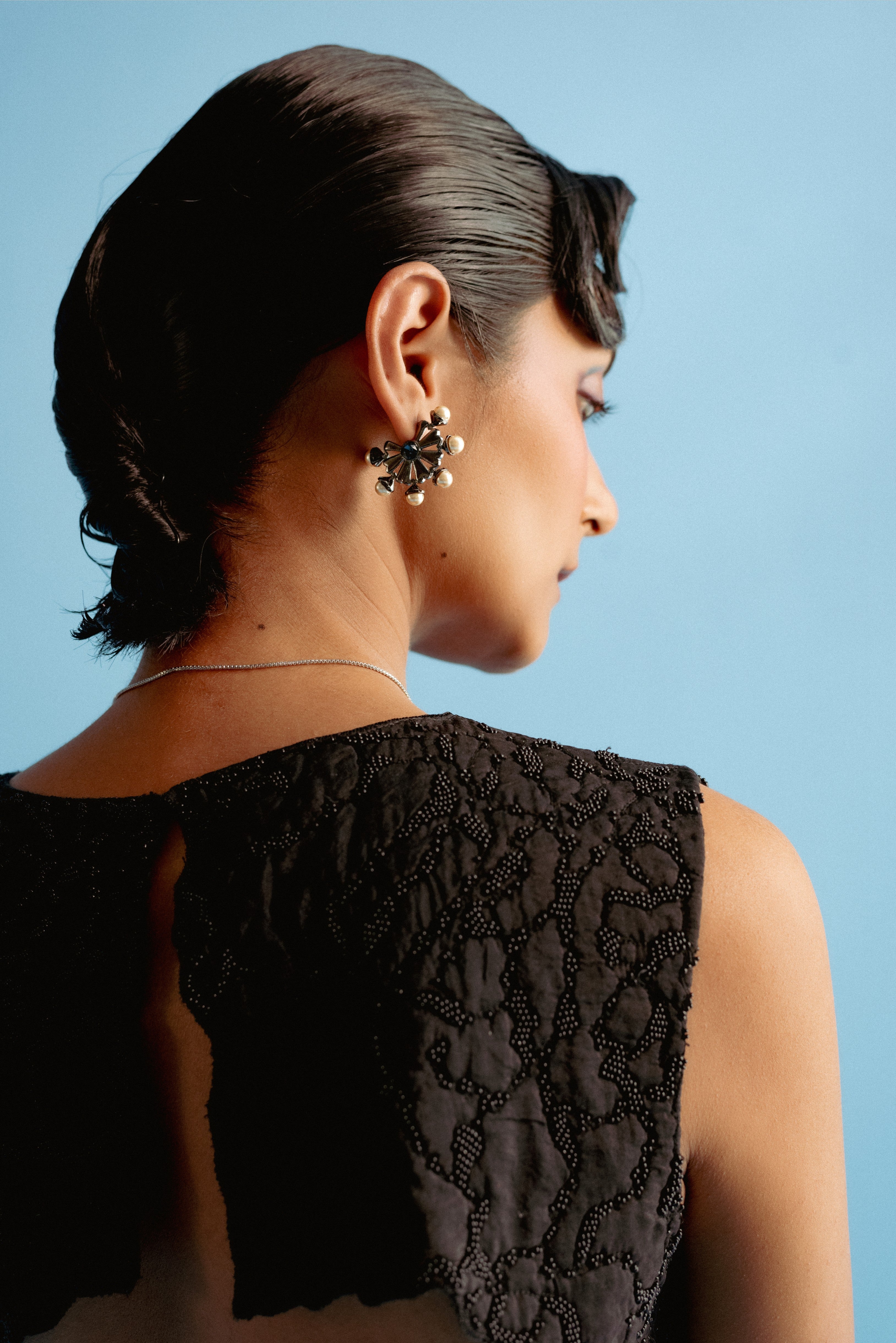 Gunmetal with Ink Blue Old Daisy Earrings