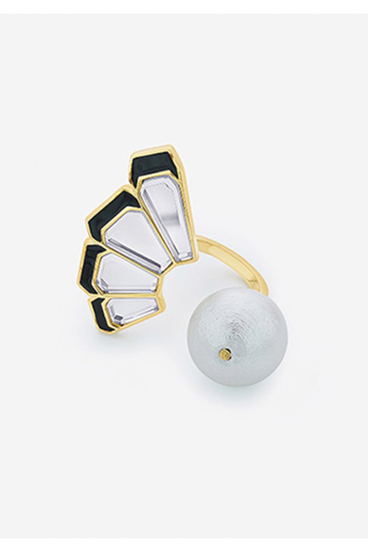 Ayaana Mirror And Pearl Fan Ring