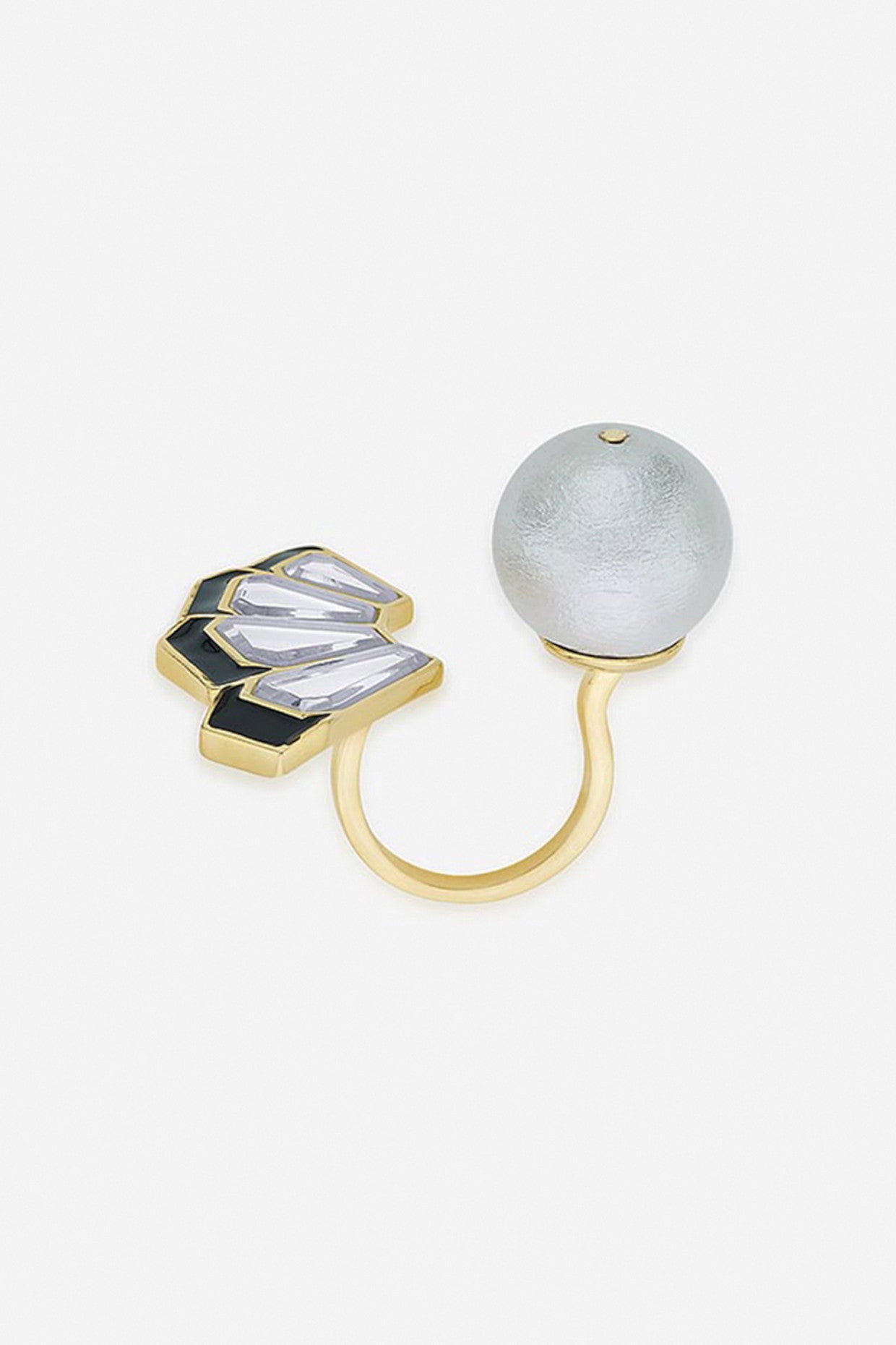 Ayaana Mirror And Pearl Fan Ring