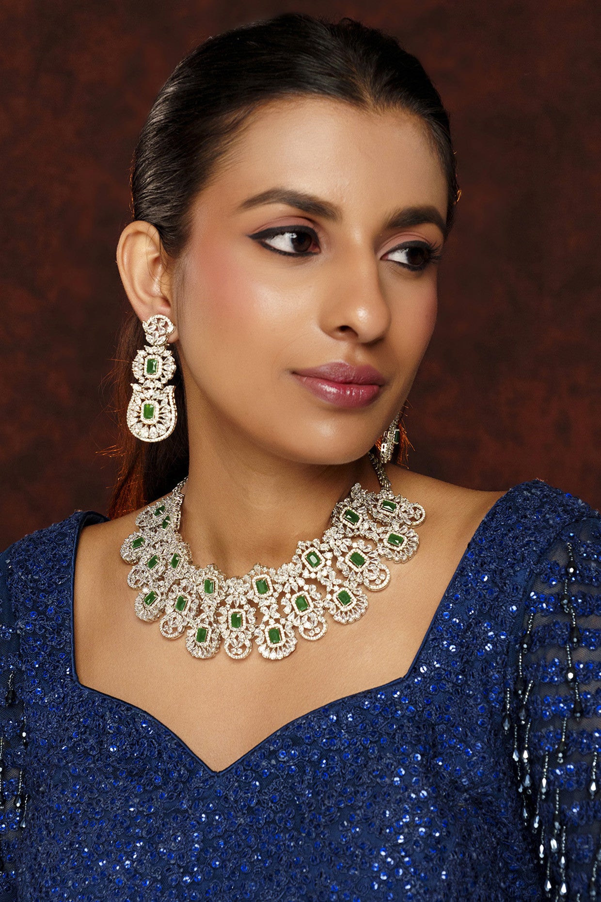 Chehek Emerald Diamond Necklace Set