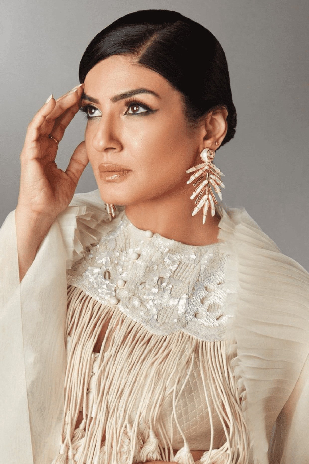 22kt Gold Plated Pearl Shoulder Grazers