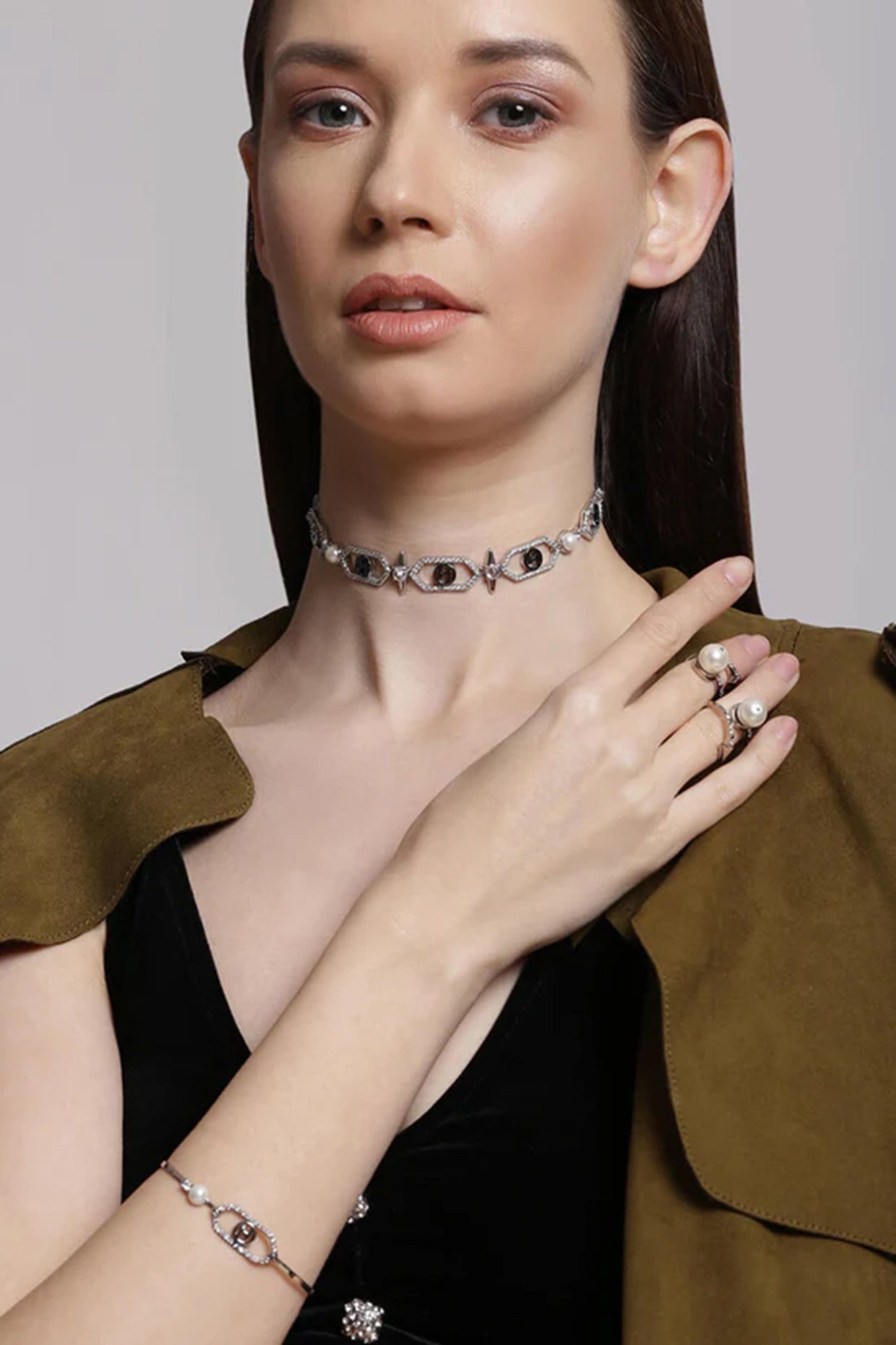 22kt Silver Plated Crystal Choker