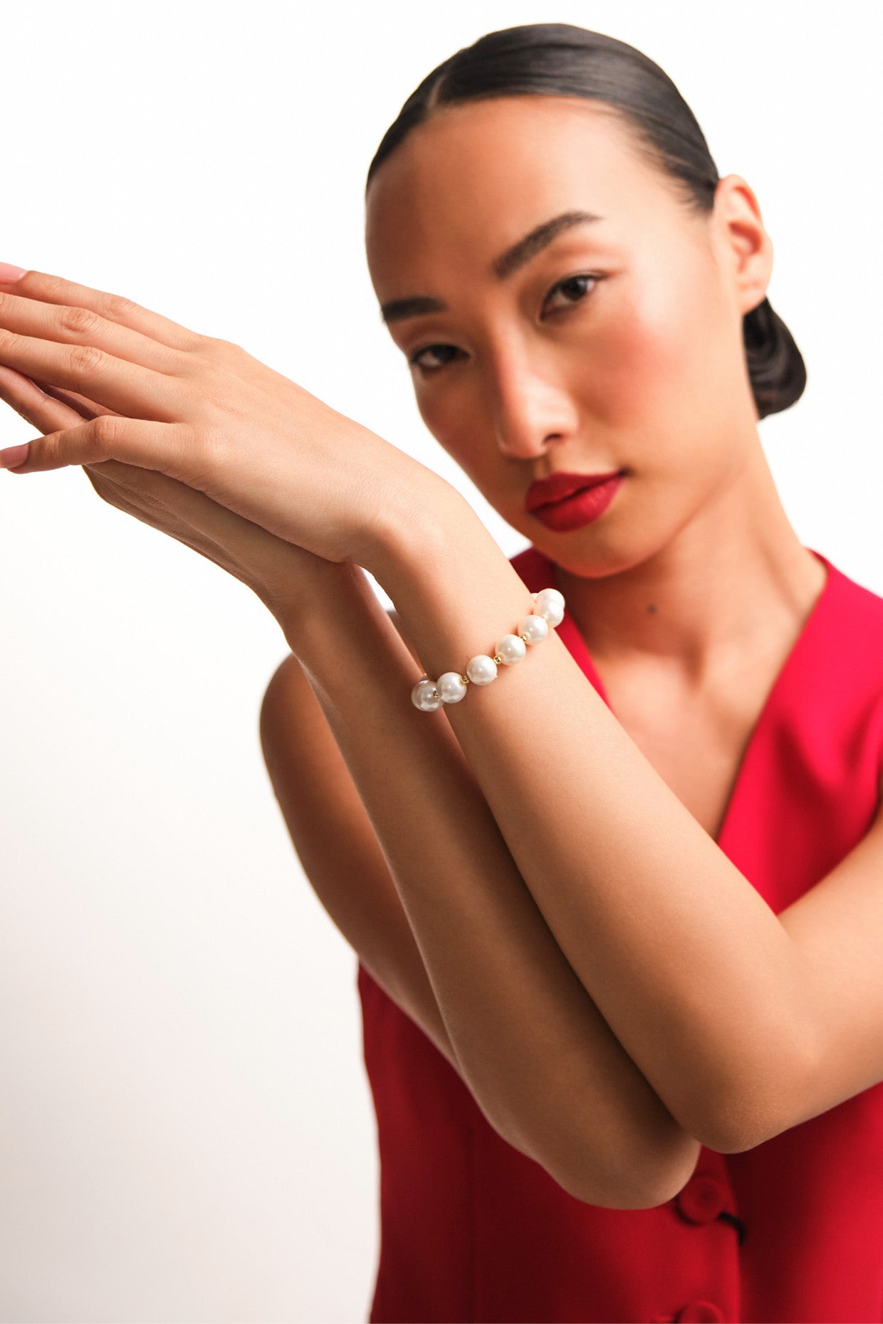 Classic Bandel Pearl Bracelet in 22Kt Gold Plating