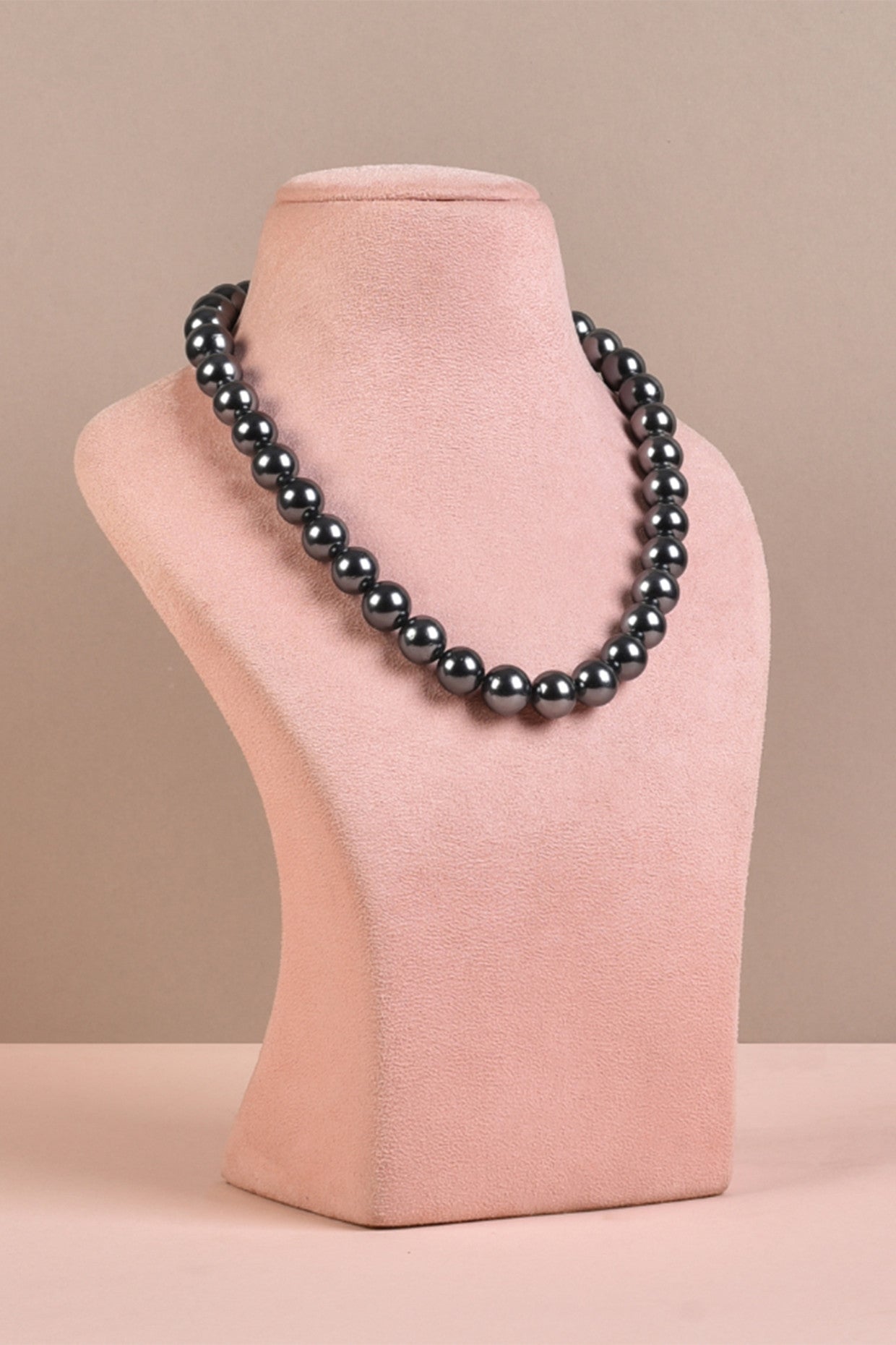 Classic Dark Silver Pearl Necklace