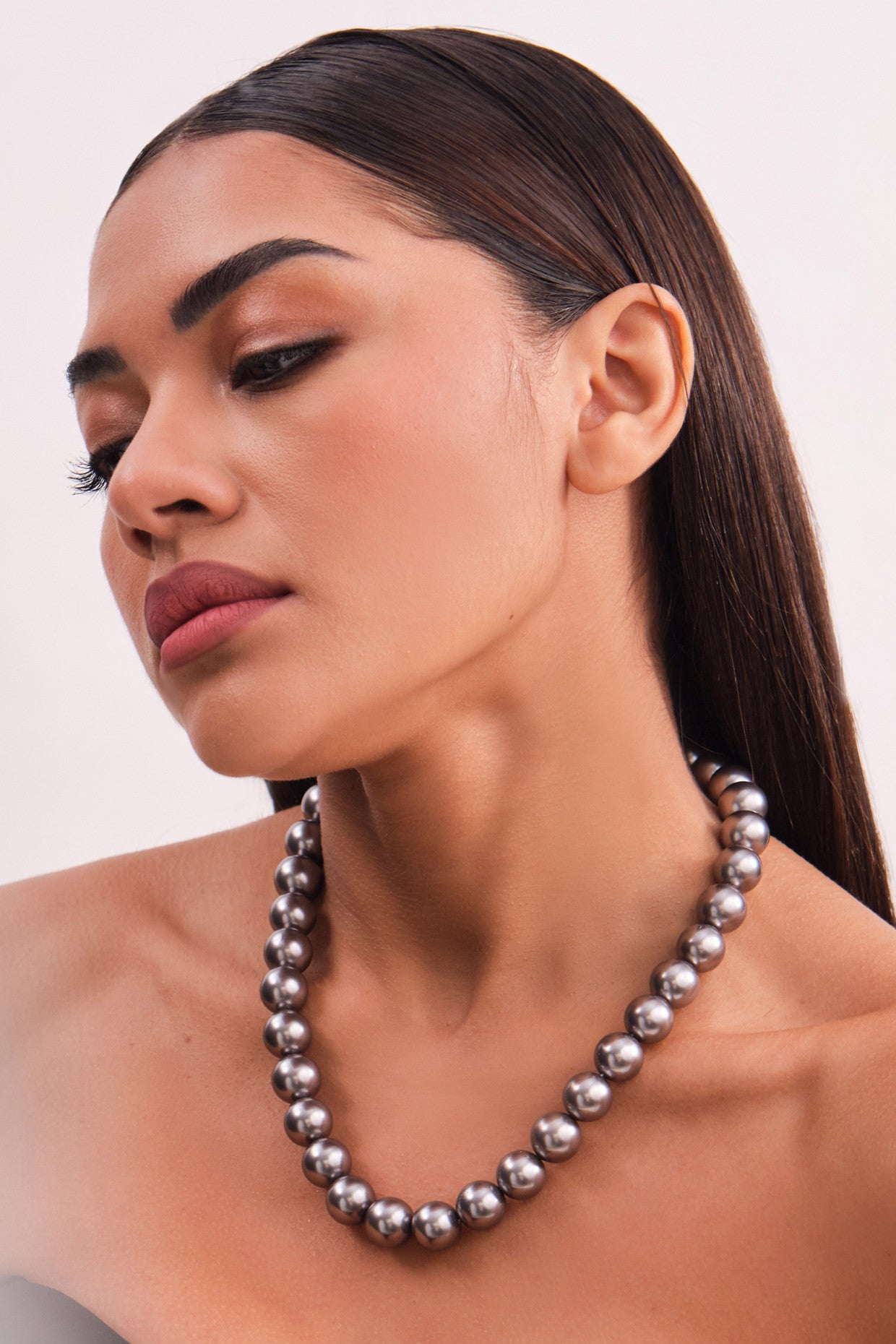 Classic Dark Silver Pearl Necklace