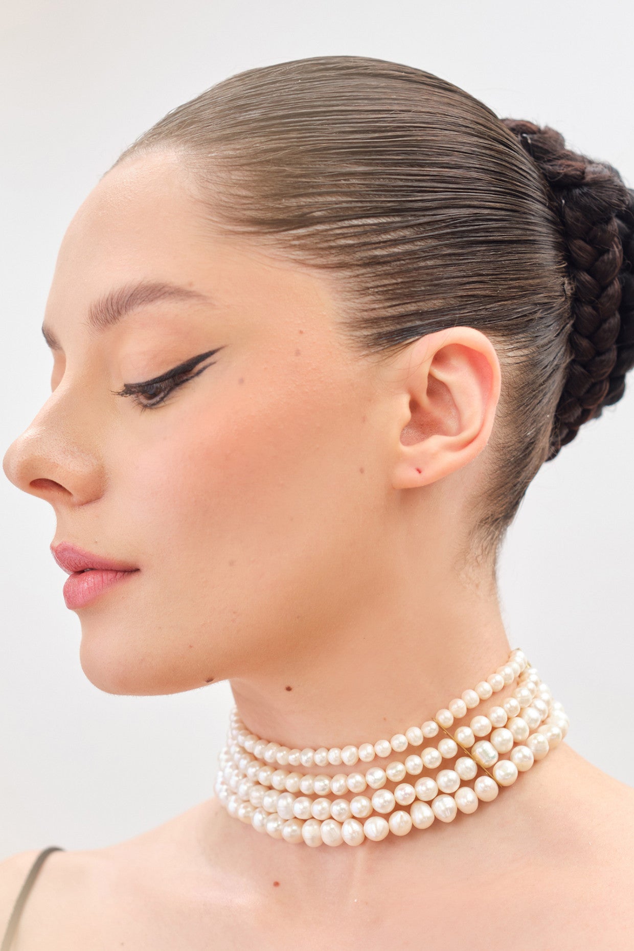 Classic Pearl Natural Choker