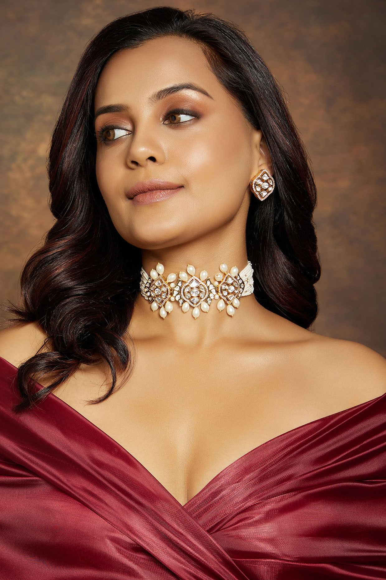 Classic White Choker Set in 22Kt Gold Plating