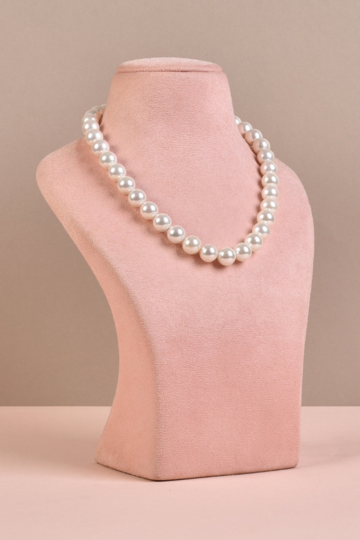 Classic White Pearl Necklace