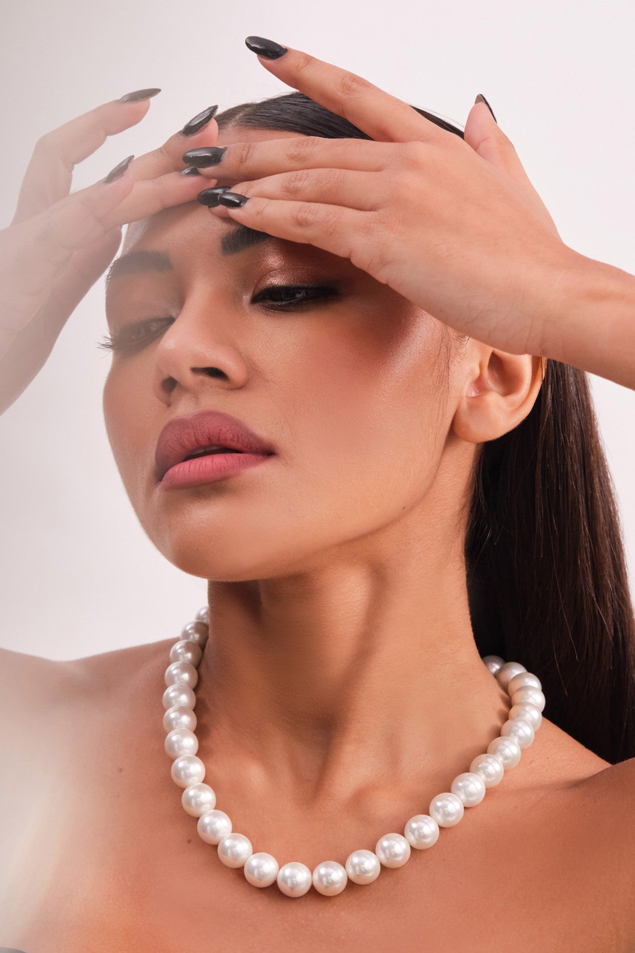 Classic White Pearl Necklace