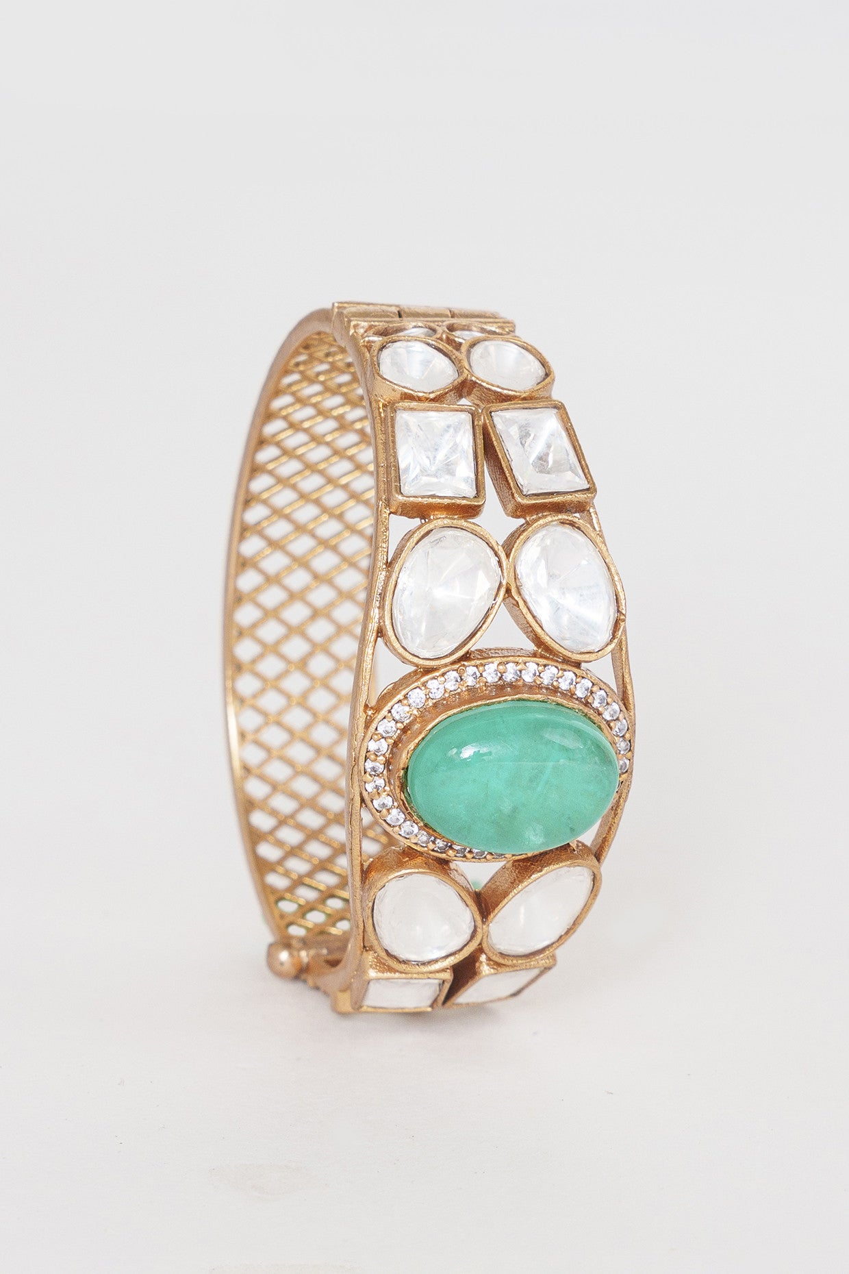 Hridika Green Moissanite Kada