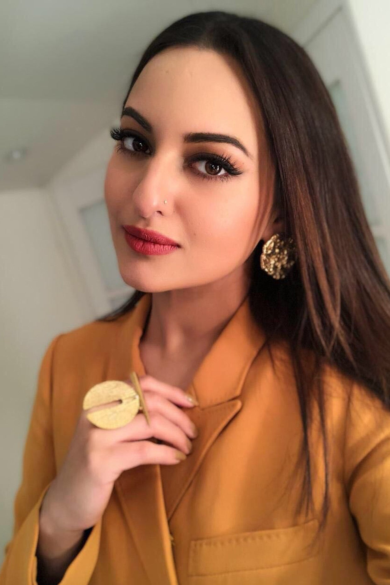 Crudo Eartops Earrings