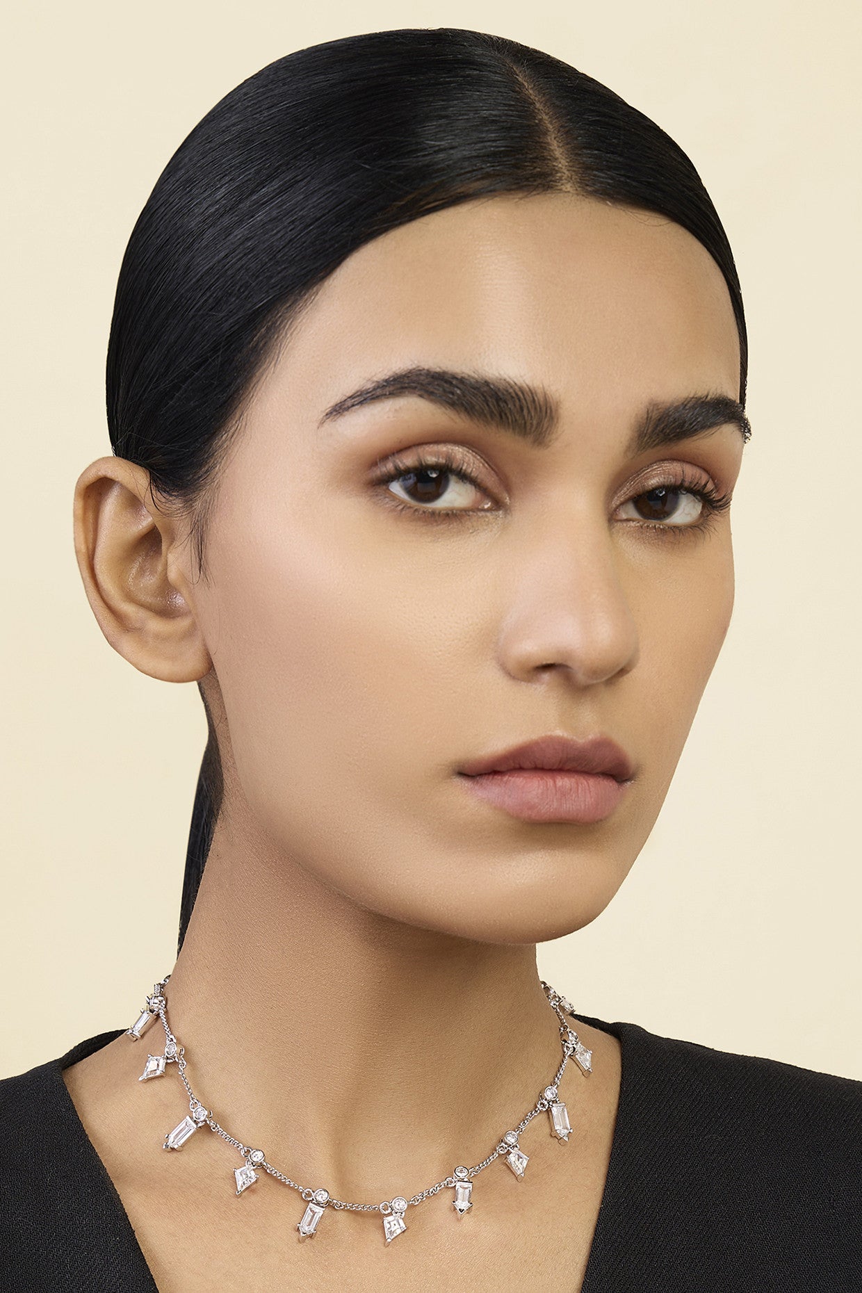 Dainty Diamonds Stationed Choker