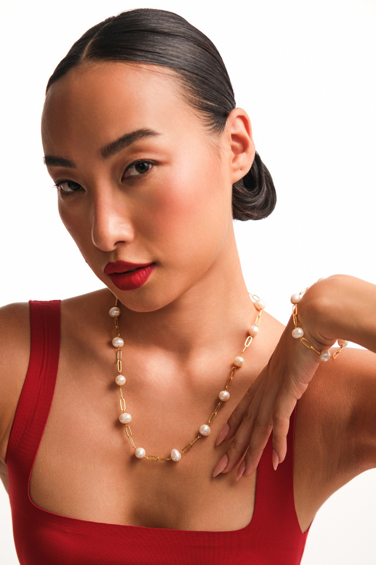 Dainty Linked Pearl Chain Necklace in 22Kt Gold Plating