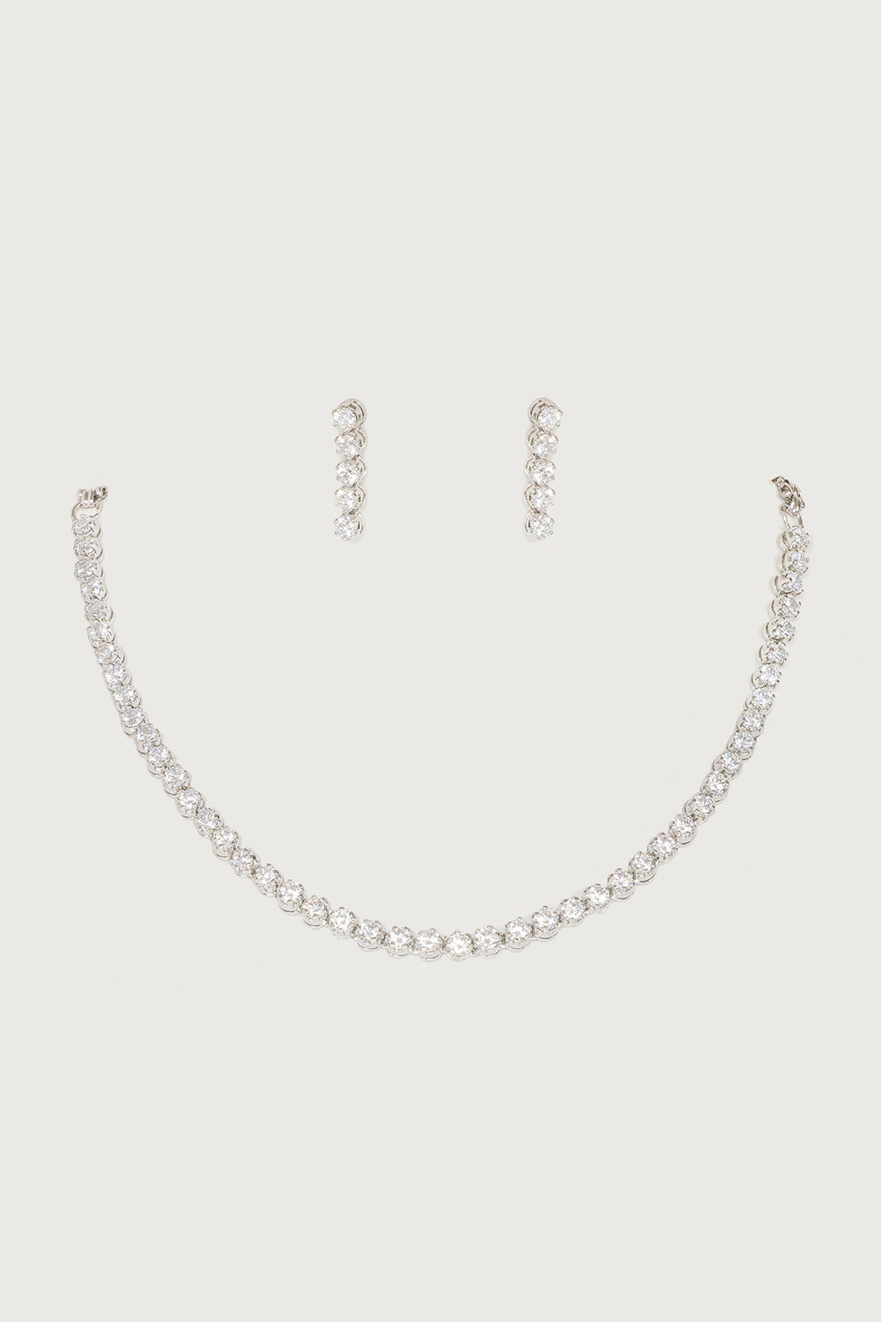Yahvi Diamond Necklace Set