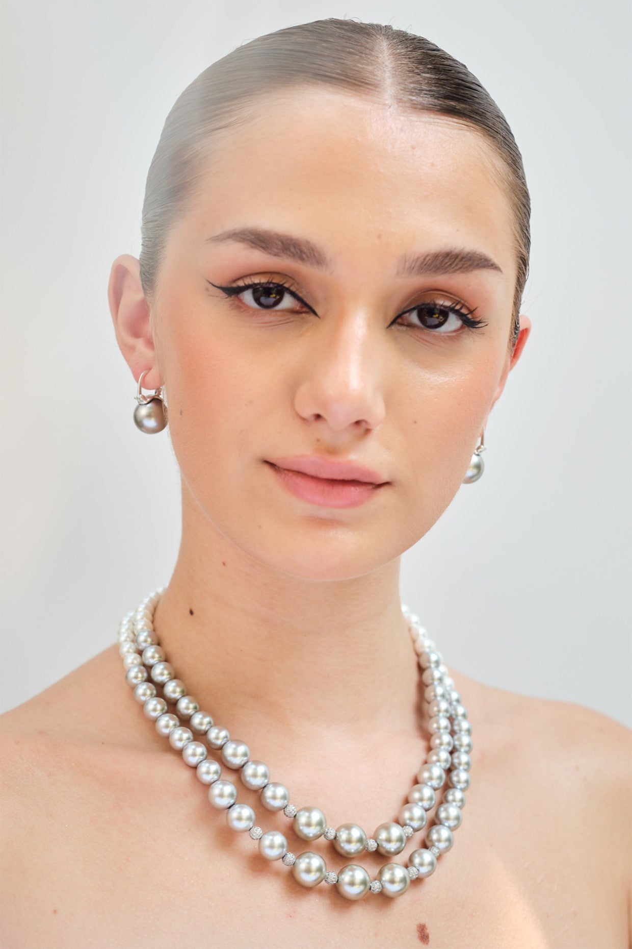 Double Graded Pearls Necklace-Silver Ombre with Swarovski