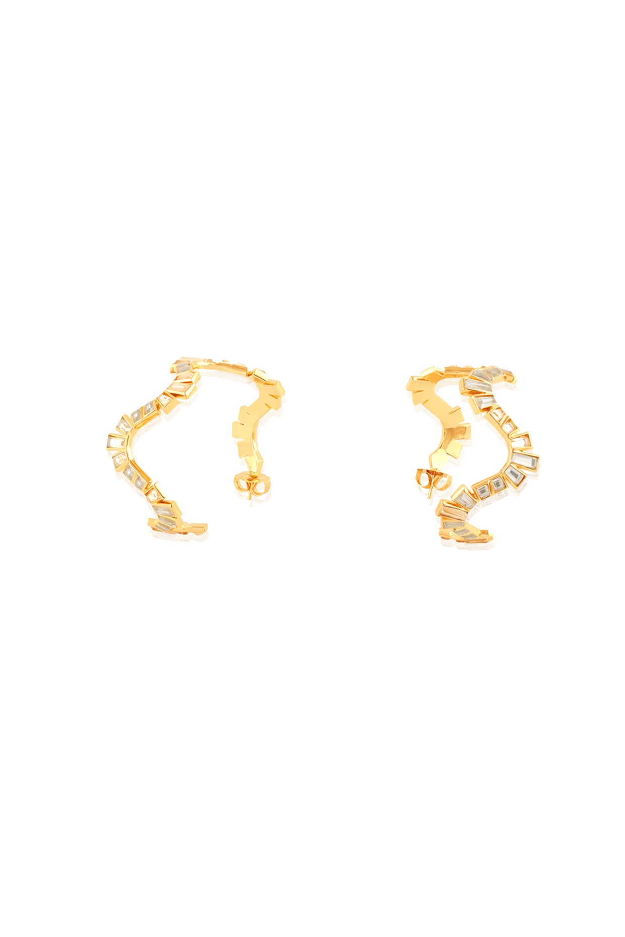 Divino Wavy Hoops In 18Kt Gold Plated