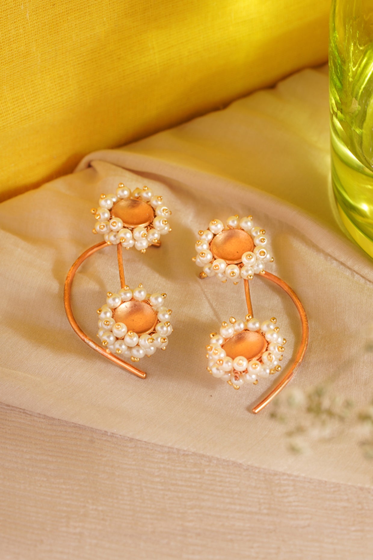 Pearl Bunch Ear Clip worn by Keerthy Suresh