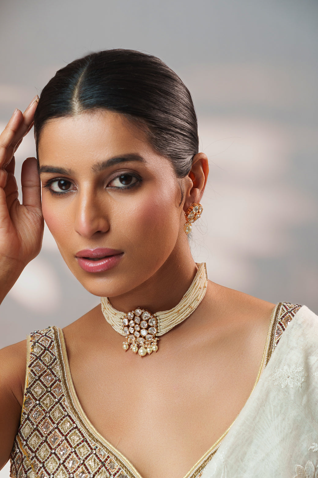 Vrishti Gold Kundan Choker