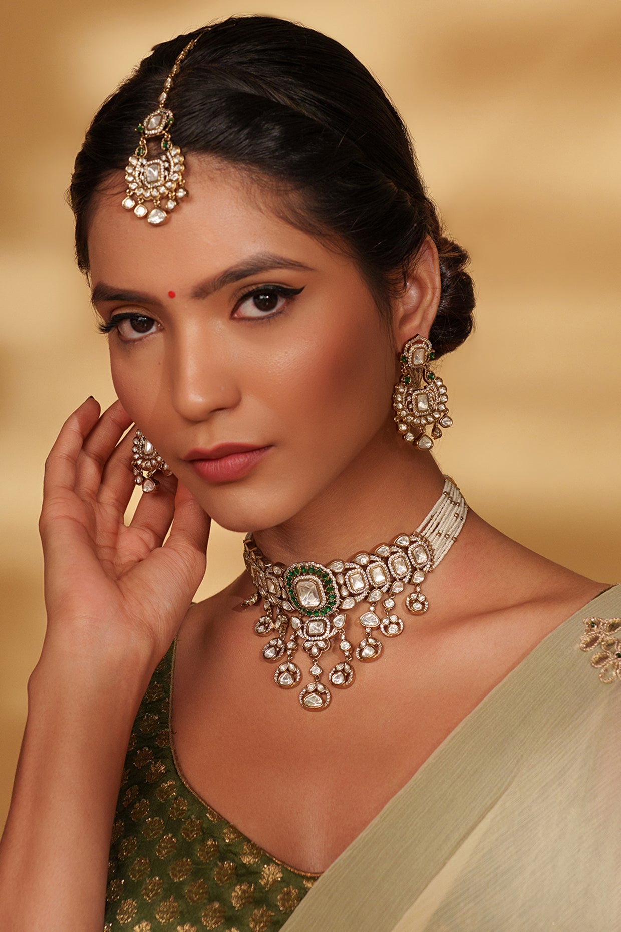 Heerani Kundan Choker Set