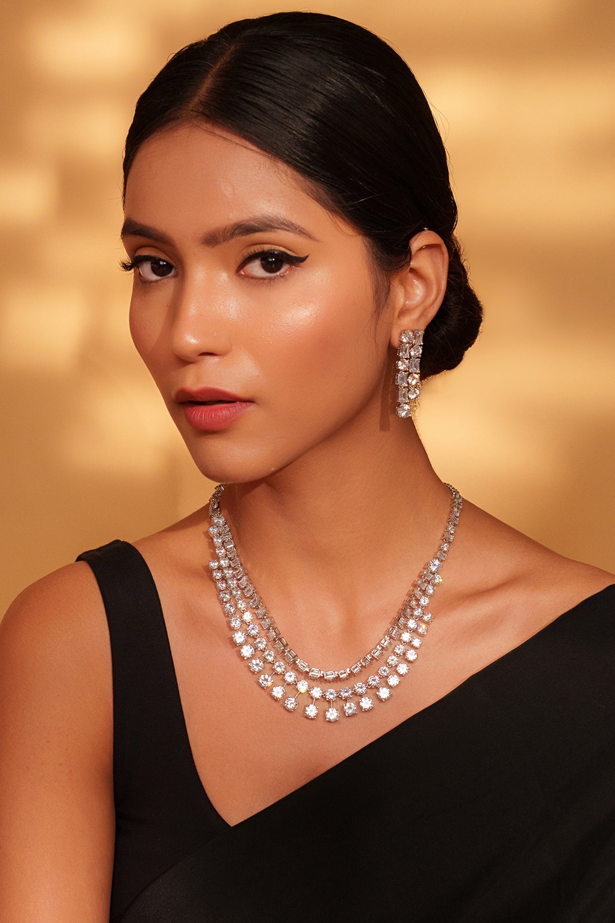 Fenil Diamond Necklace Set