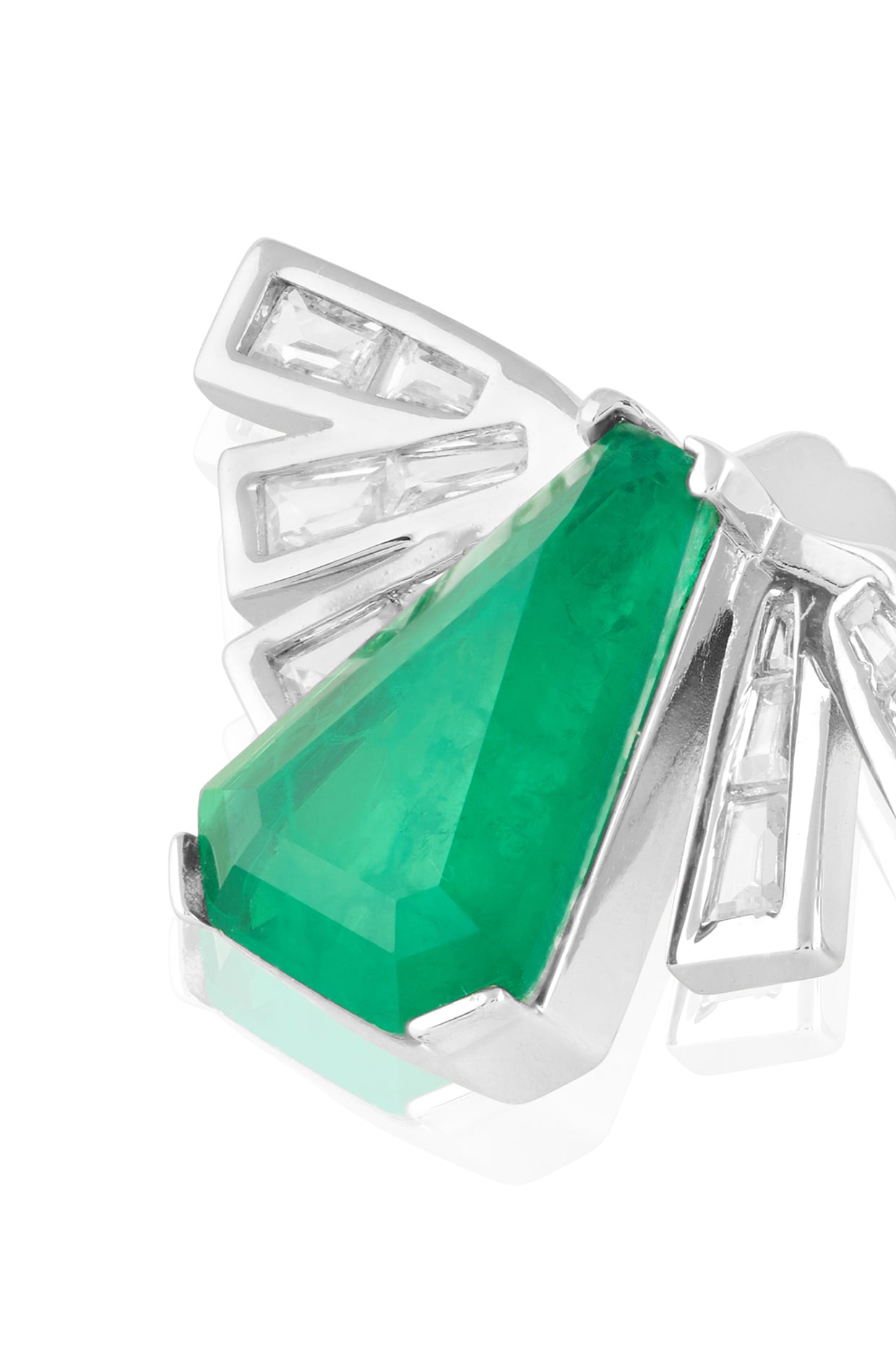 Gatsby Emerald Studs In Rhodium Plated