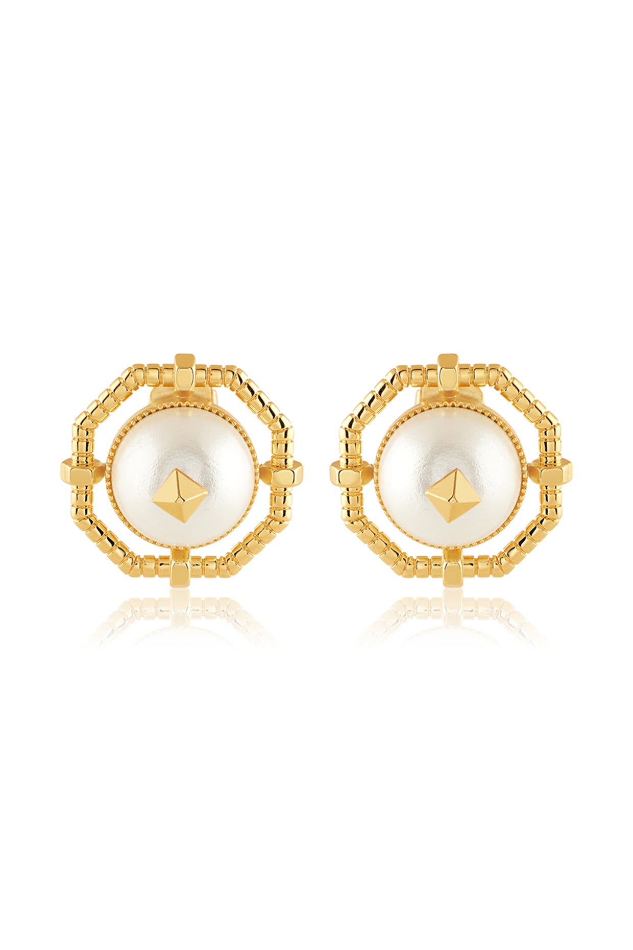 Nut and bolt pearl statement stud 18Kt Gold Plated