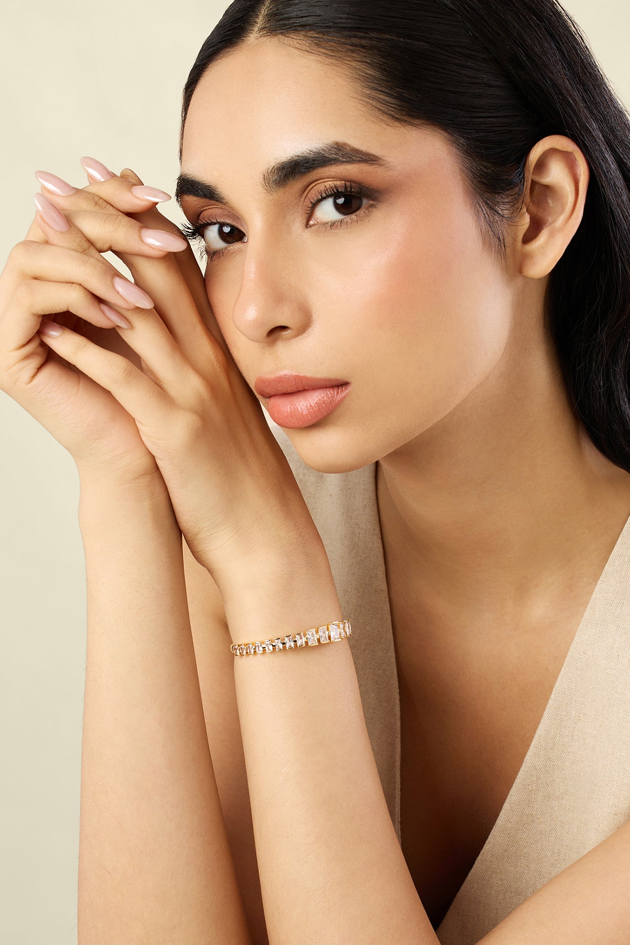 Divine Radiance Cuff In 18kt Gold Plated