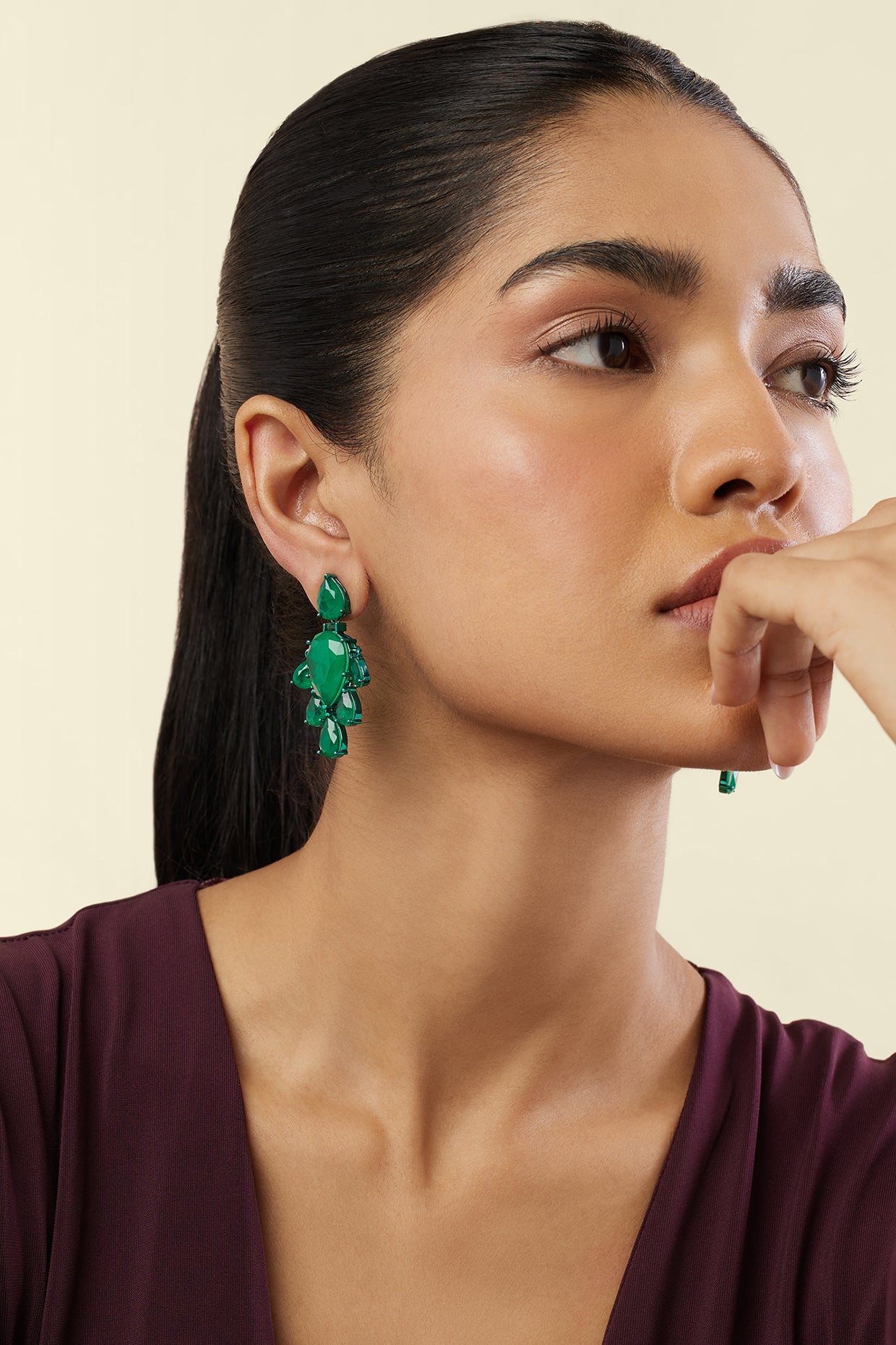 Emerald Luxe Dangler Earrings In Rhodium Plating