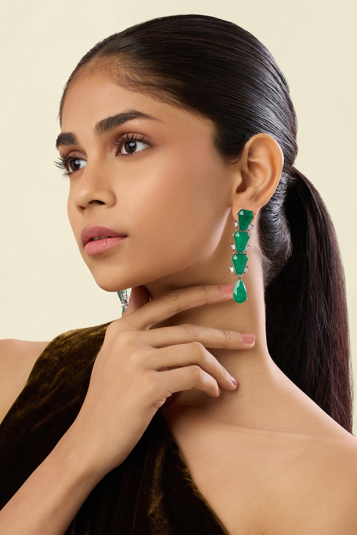 Metropole Emerald Danglers In Rhodium Plated