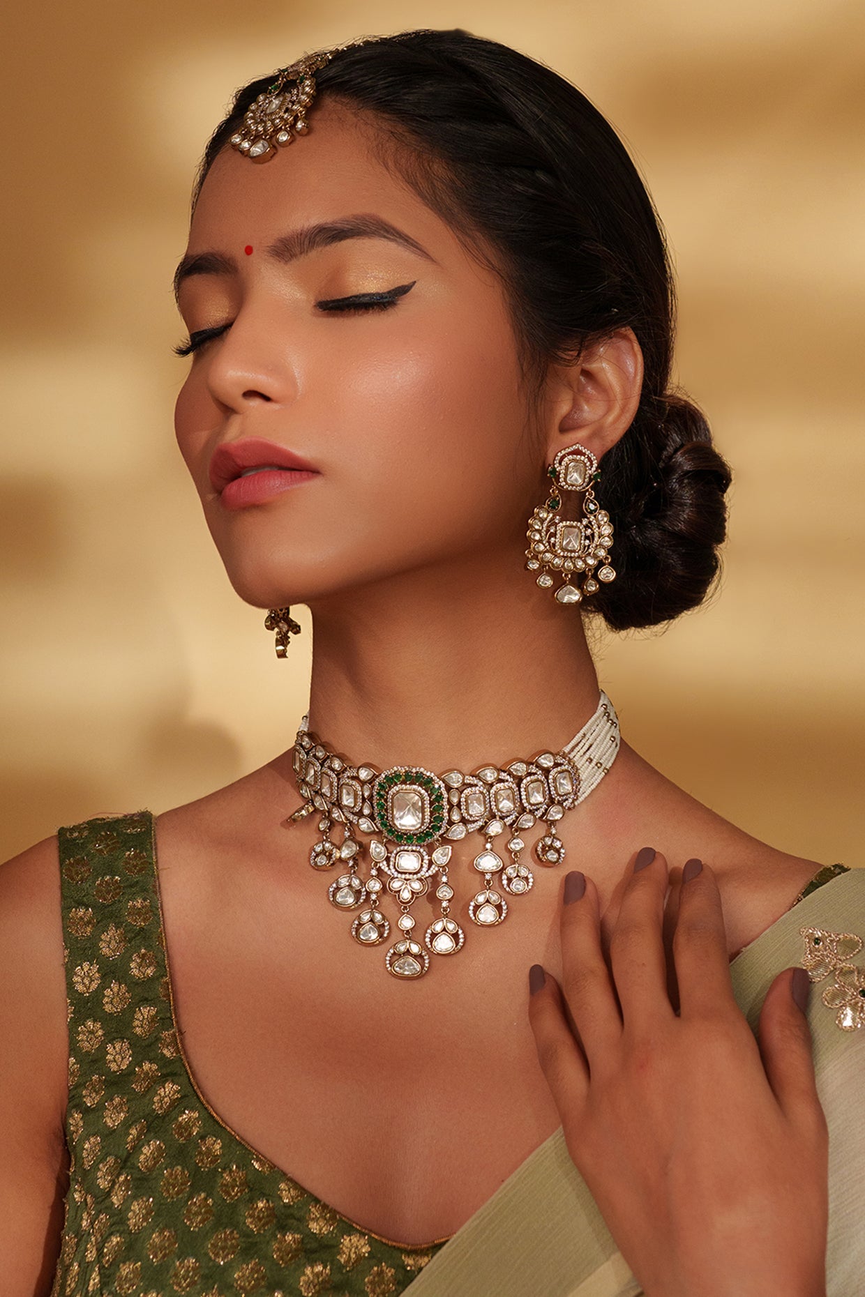 Heerani Kundan Choker Set