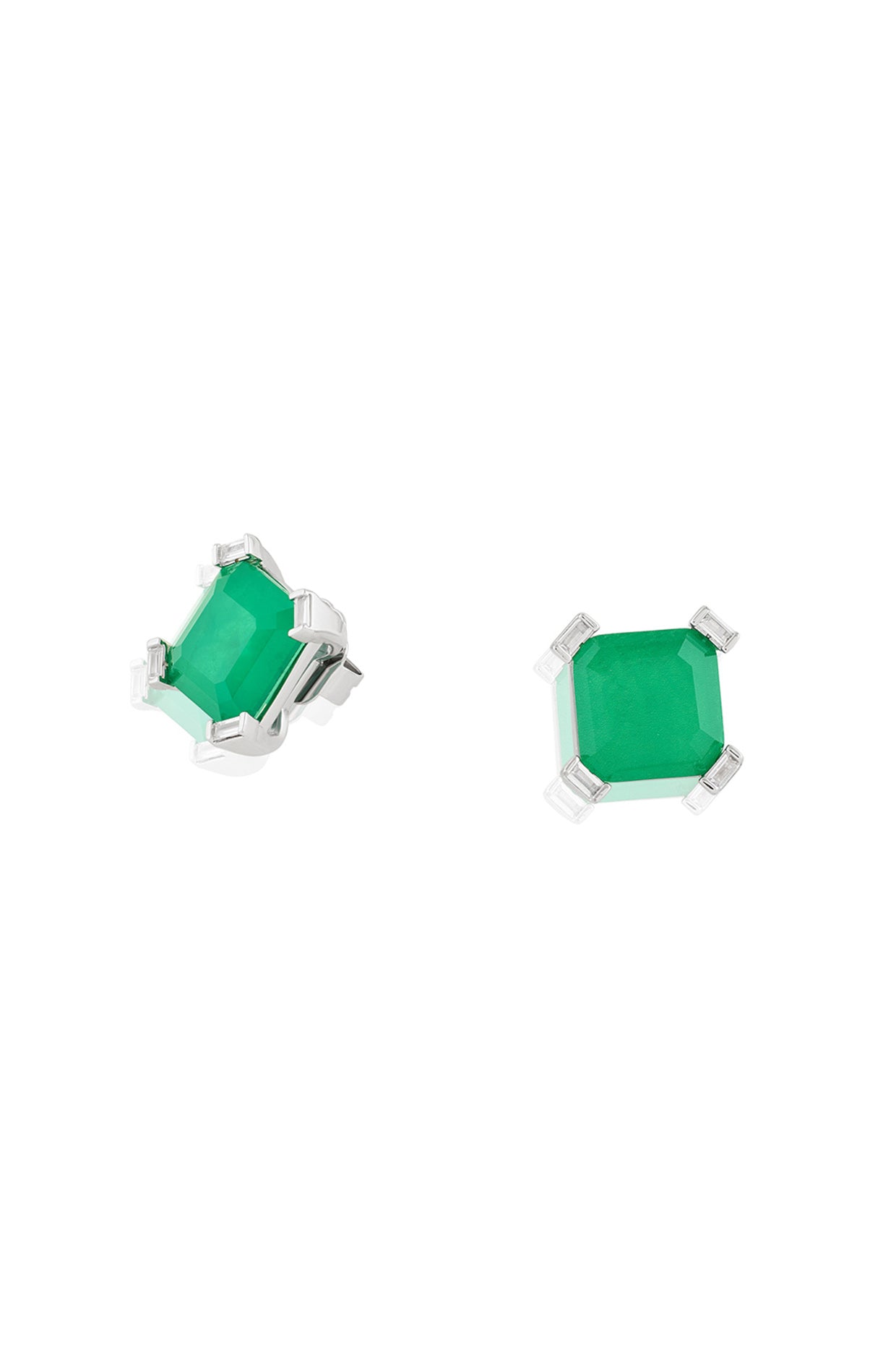 Emerald Luxe Square Studs In Rhodium Plating