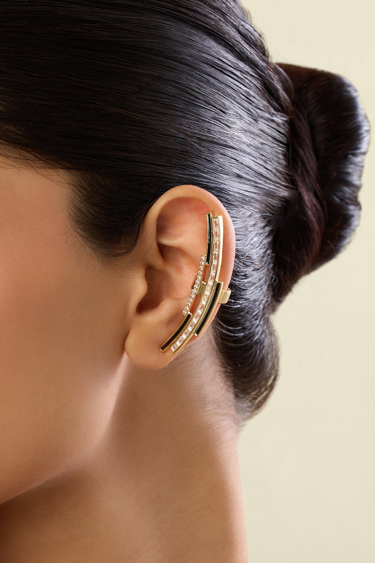Mirova Ear Cuffs In 18Kt Gold Plated