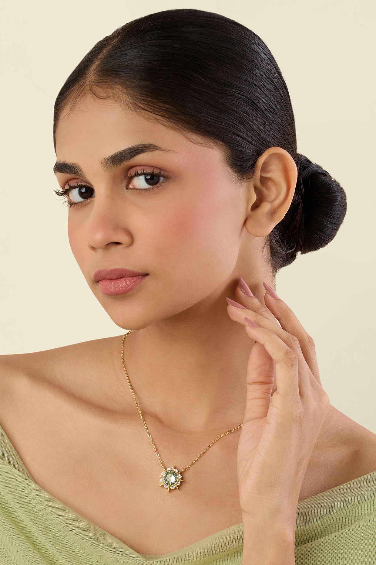 Spella Pendant Necklace 18kt Gold Plated