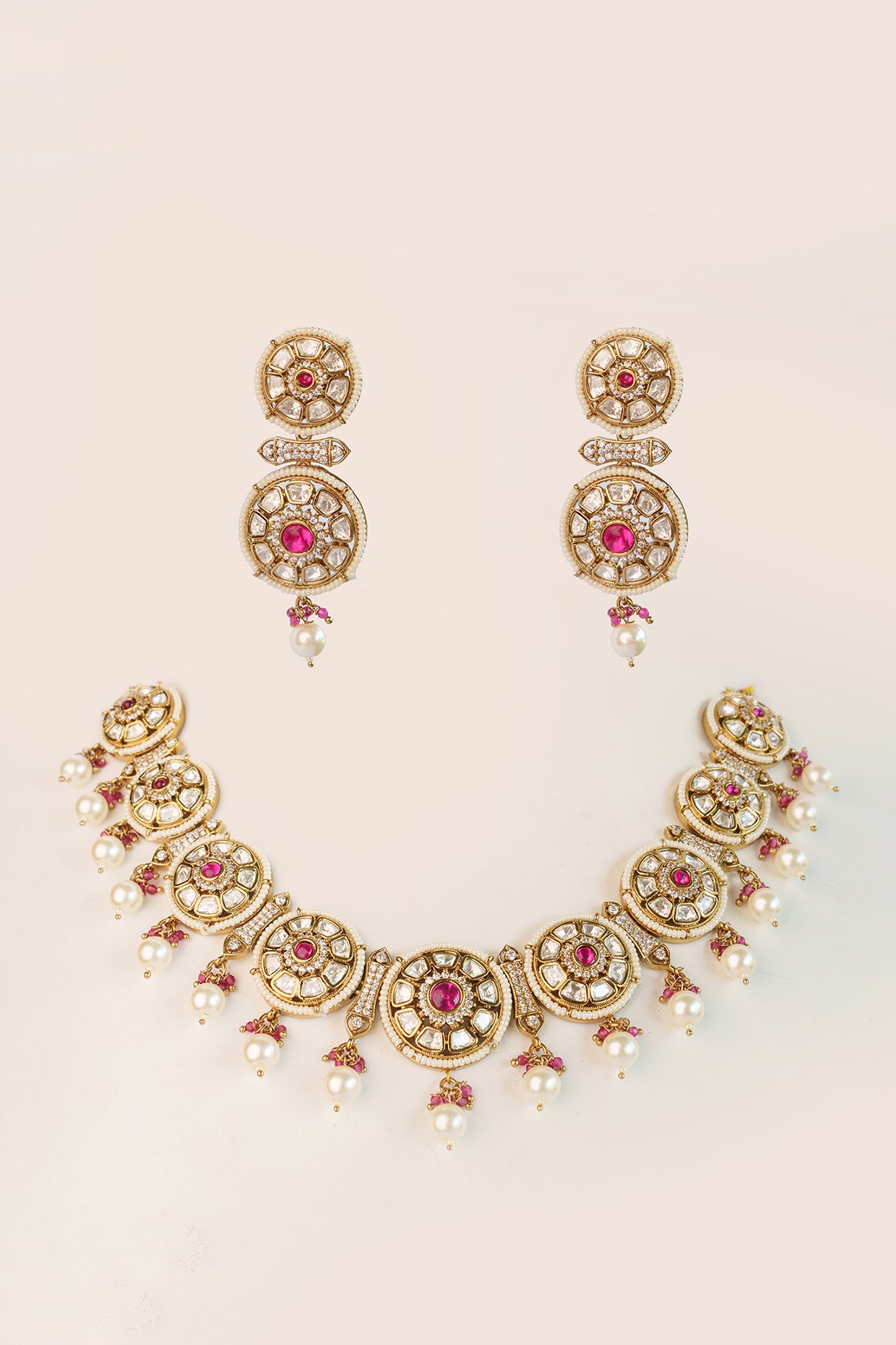 Avnita Kundan Set