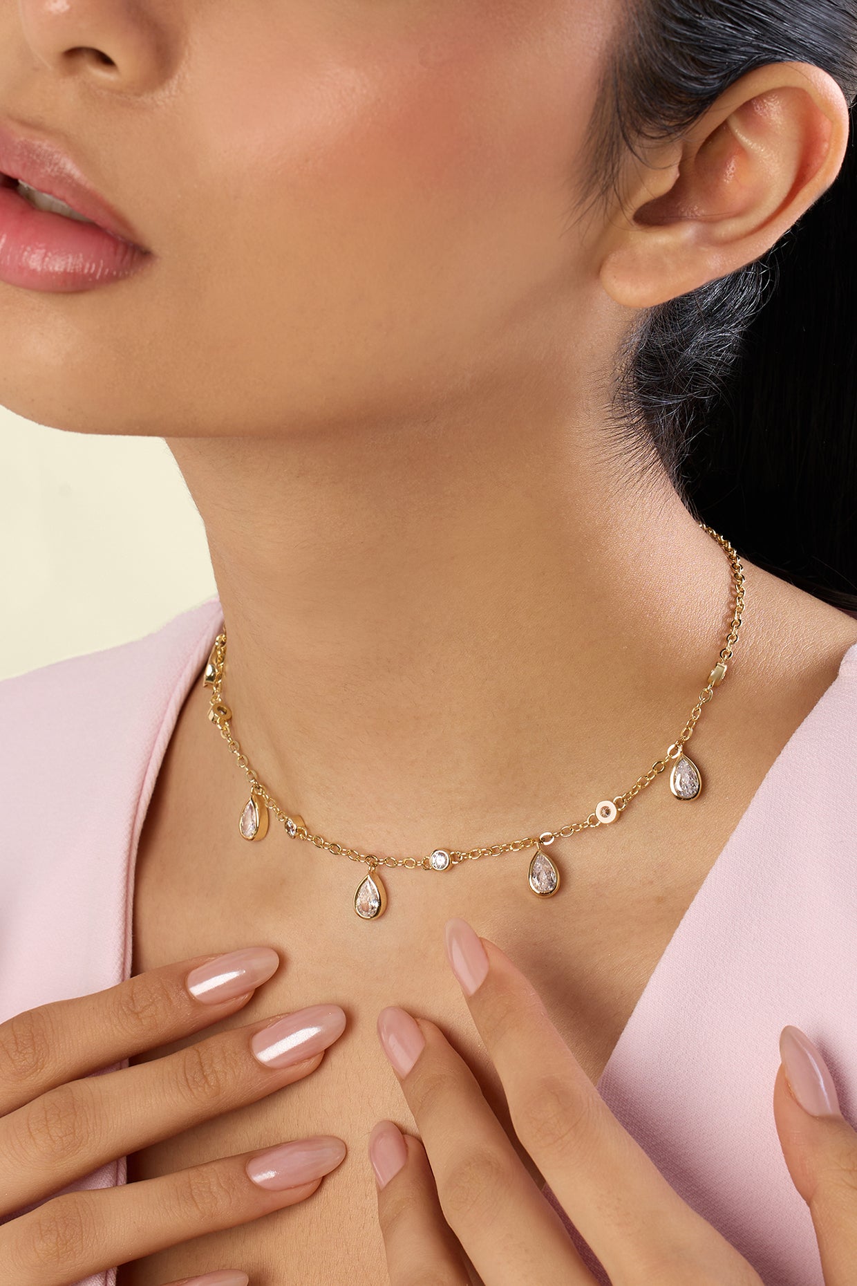 Starlight Stationed Necklace In 18kt Gold Plated