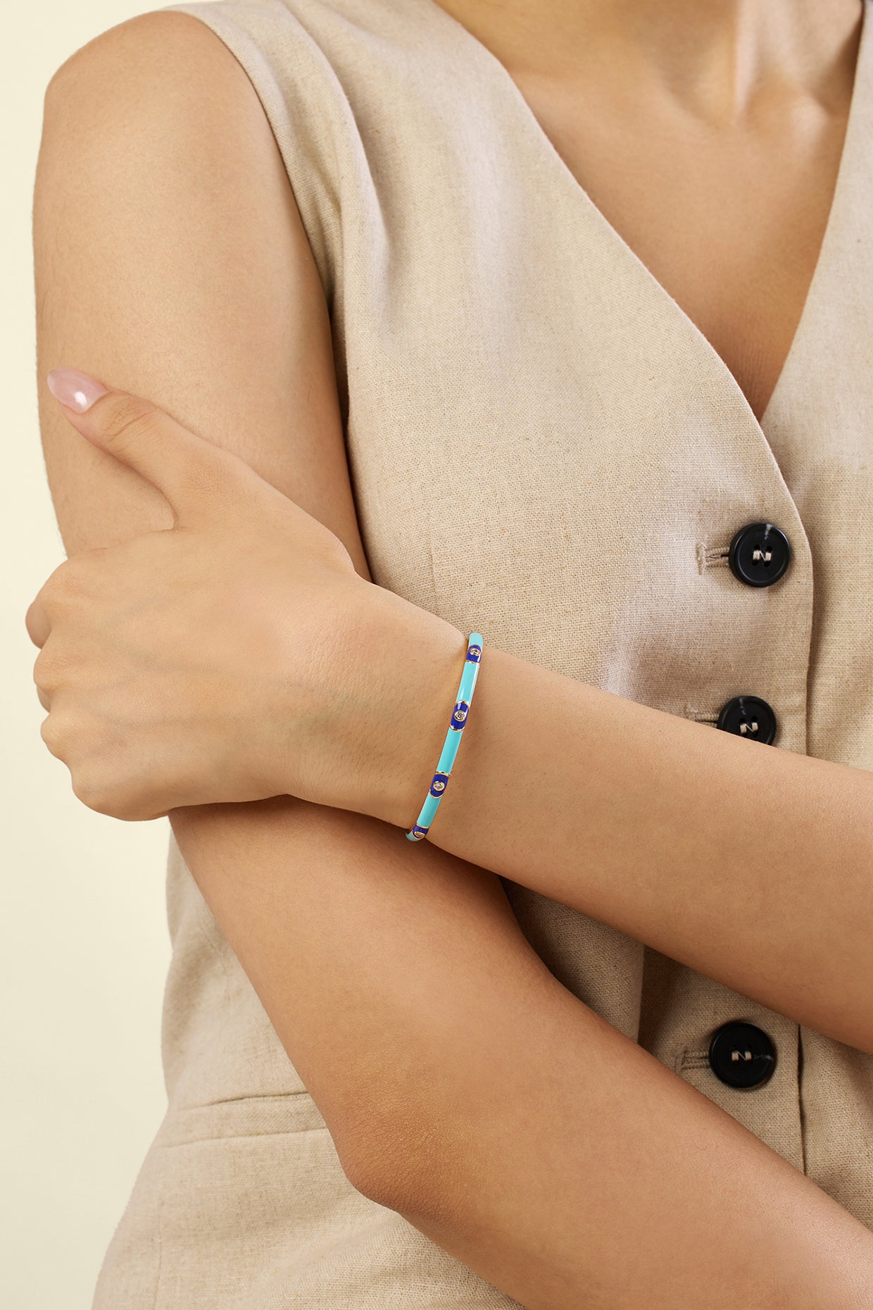 Mystic Guard Cuff In 18kt Gold Plated