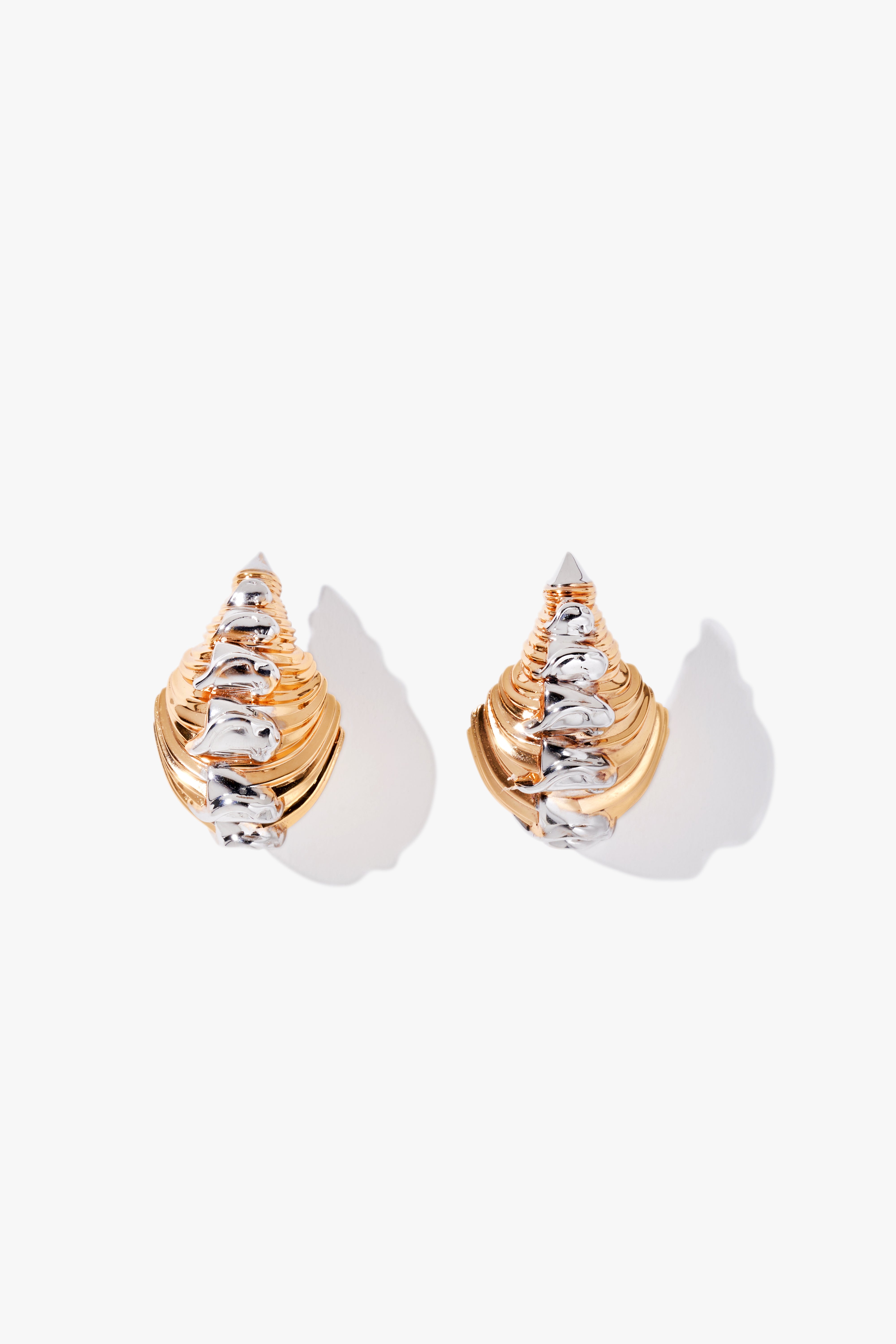 Koko Conch Shell Earrings