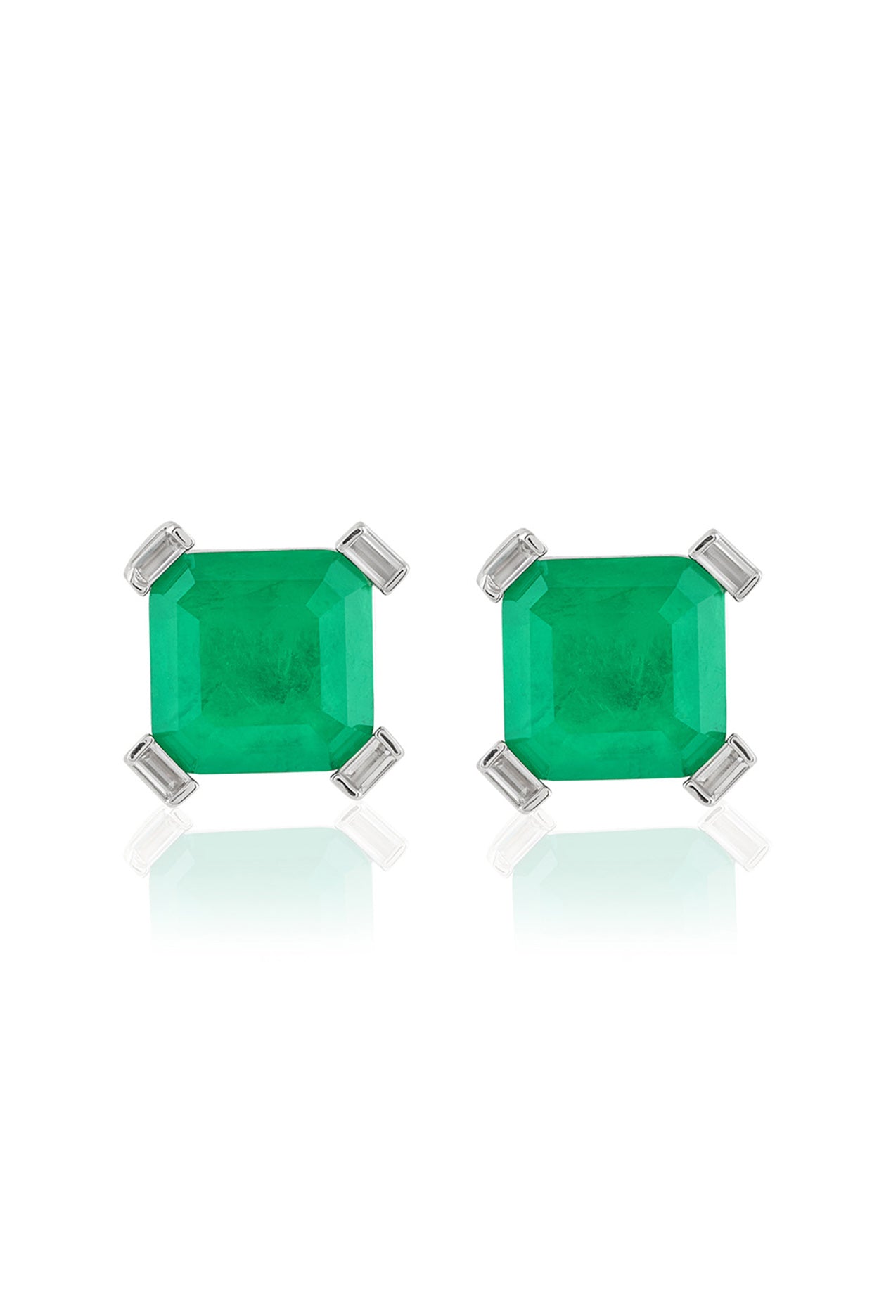 Emerald Luxe Square Studs In Rhodium Plating