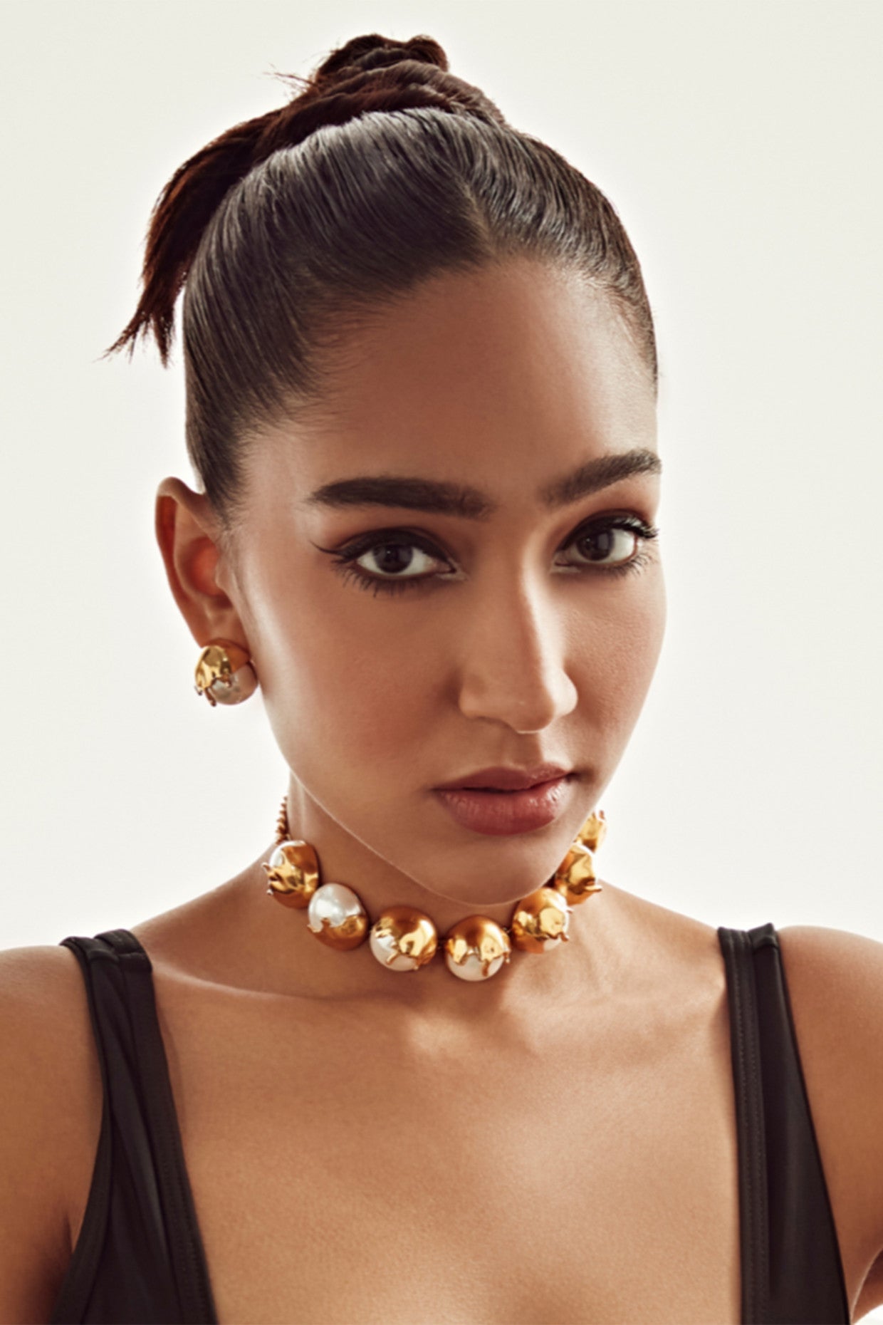 Dune Pearl Choker Necklace 22Kt Gold-Plated