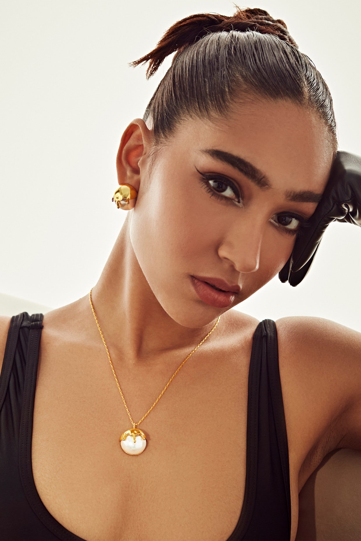 Dune Pearl Pendant Necklace 22Kt Gold-Plated