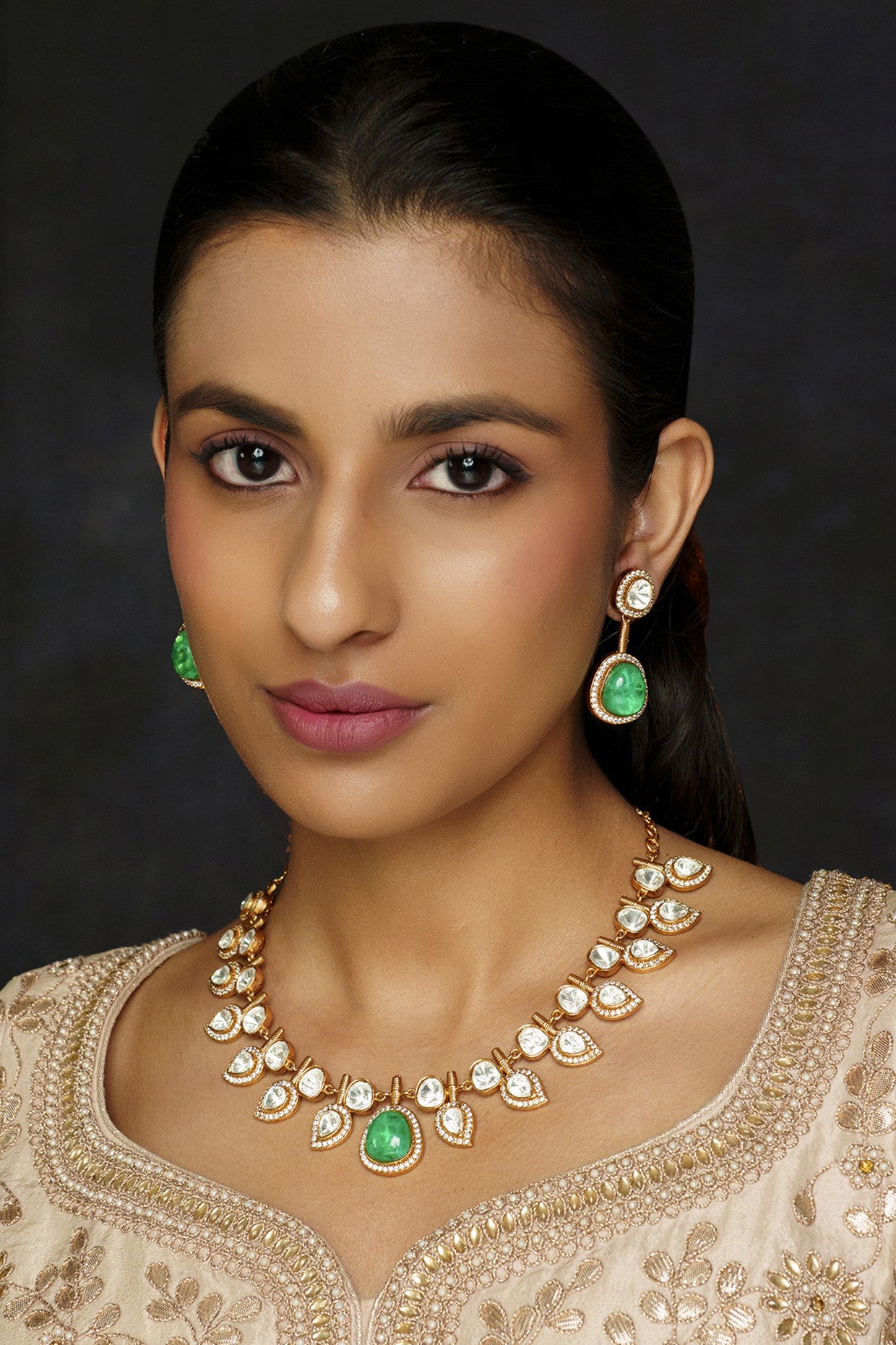 Chakshu Green Moissanite Set