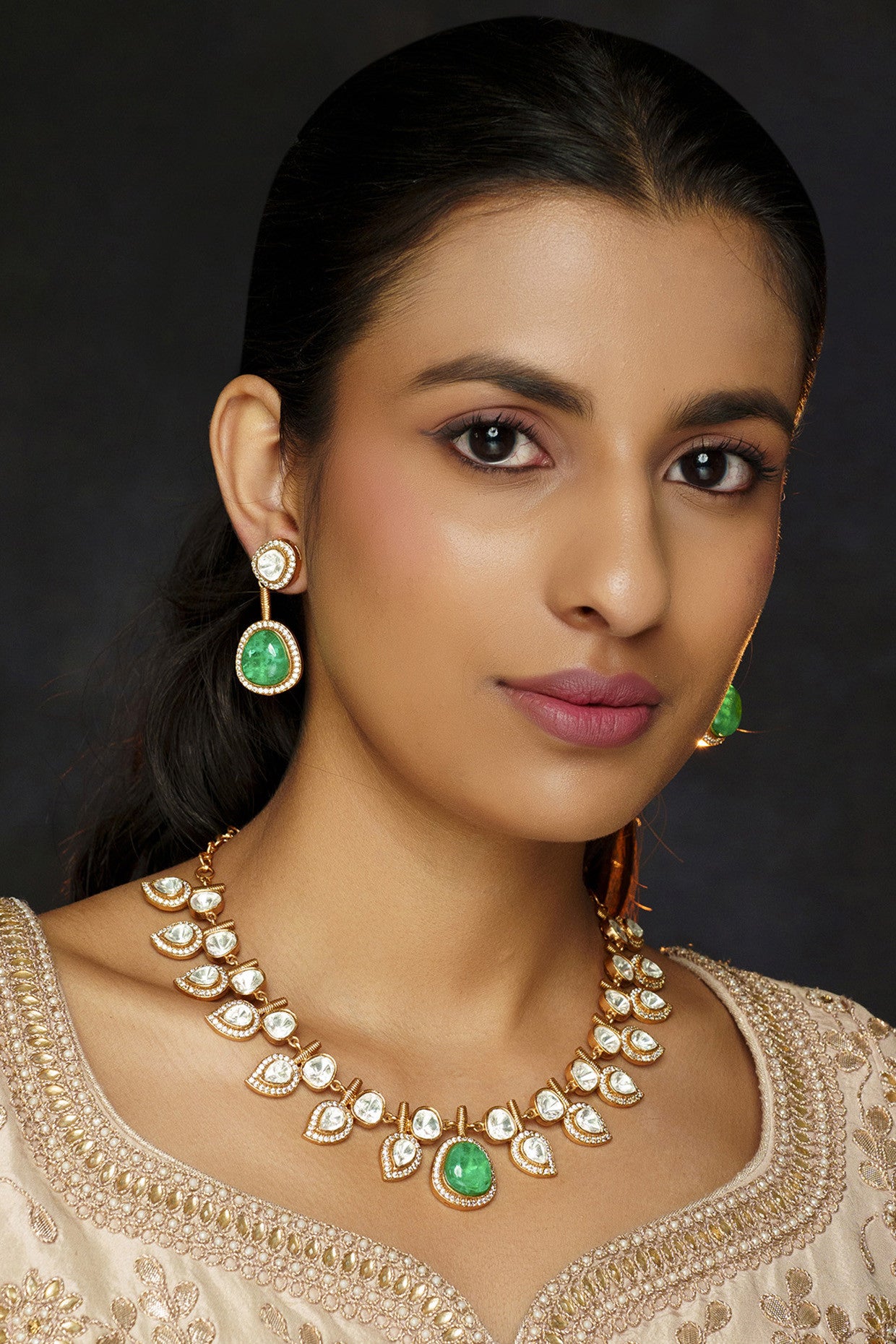 Chakshu Green Moissanite Set