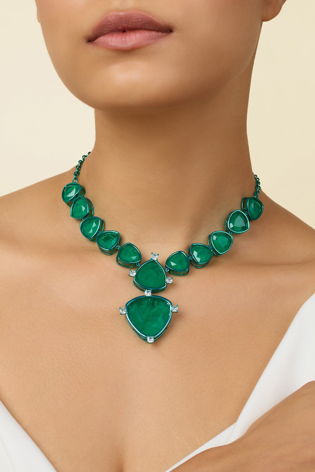 Emerald Regale Collar Necklace